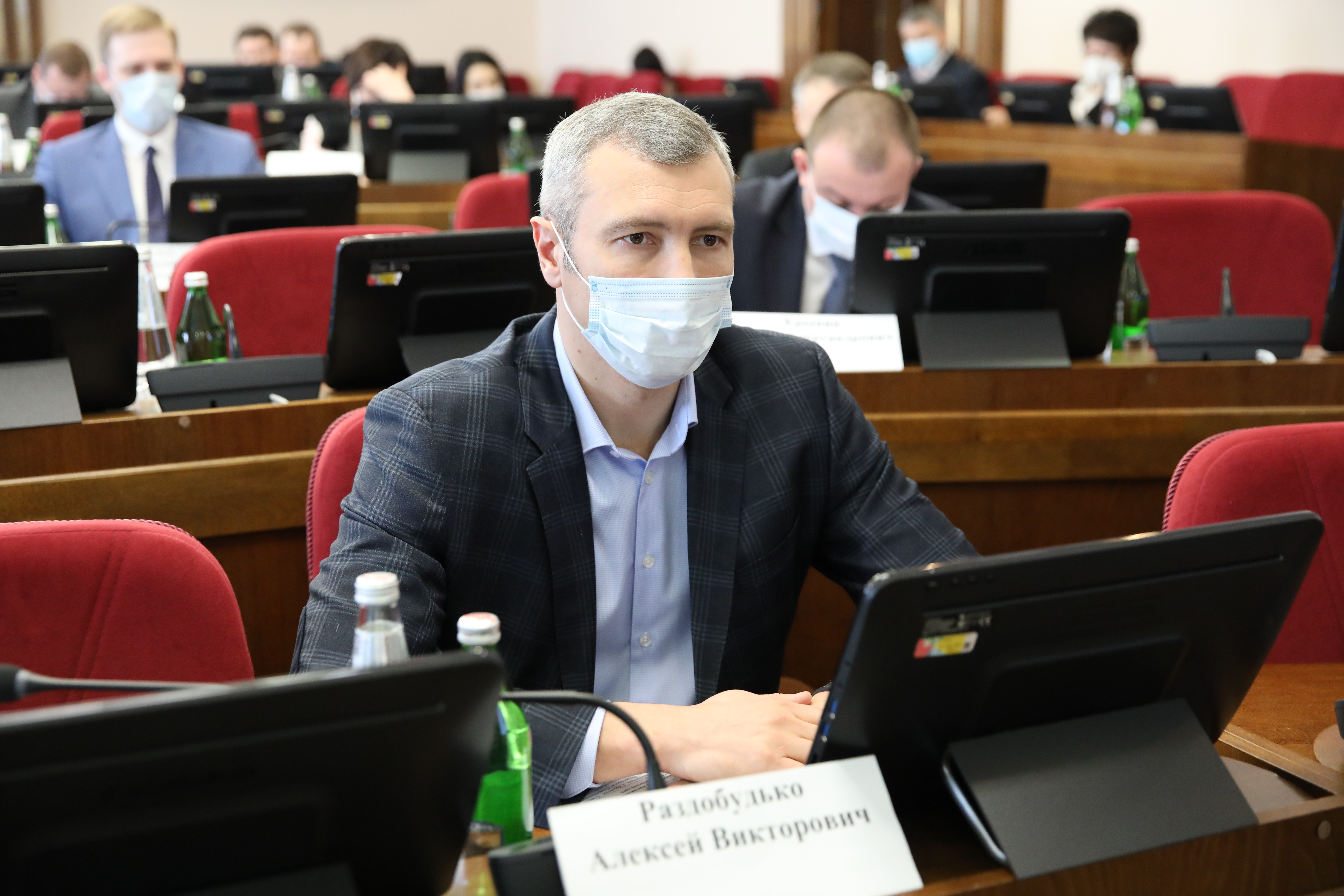 Валерий Назаренко: «Основная задача – наполнение МФЦ максимальным количеством востребованных гражданами услуг»