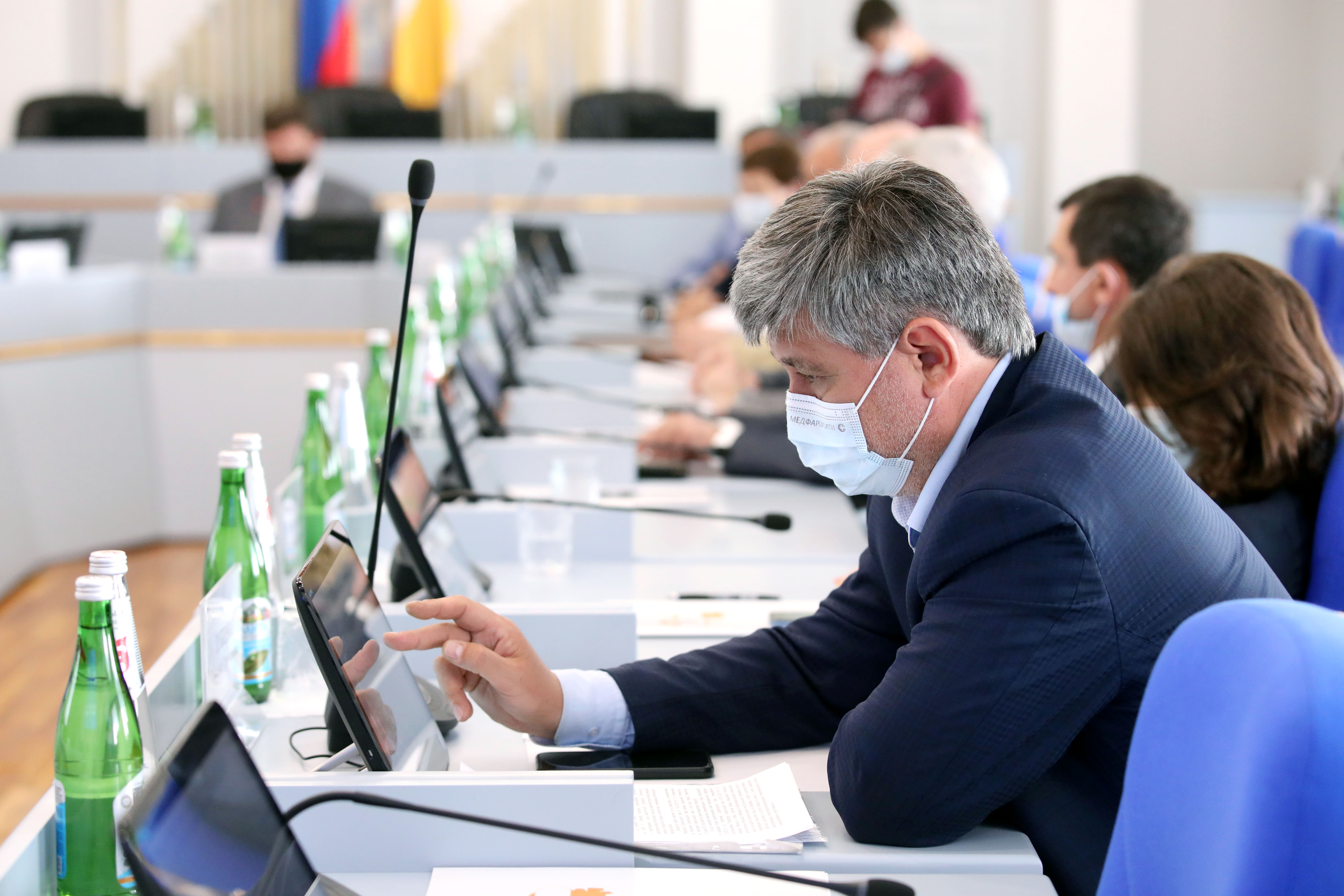 Вопросы преодоления пандемии обсудили с непарламентскими партиями в краевой Думе