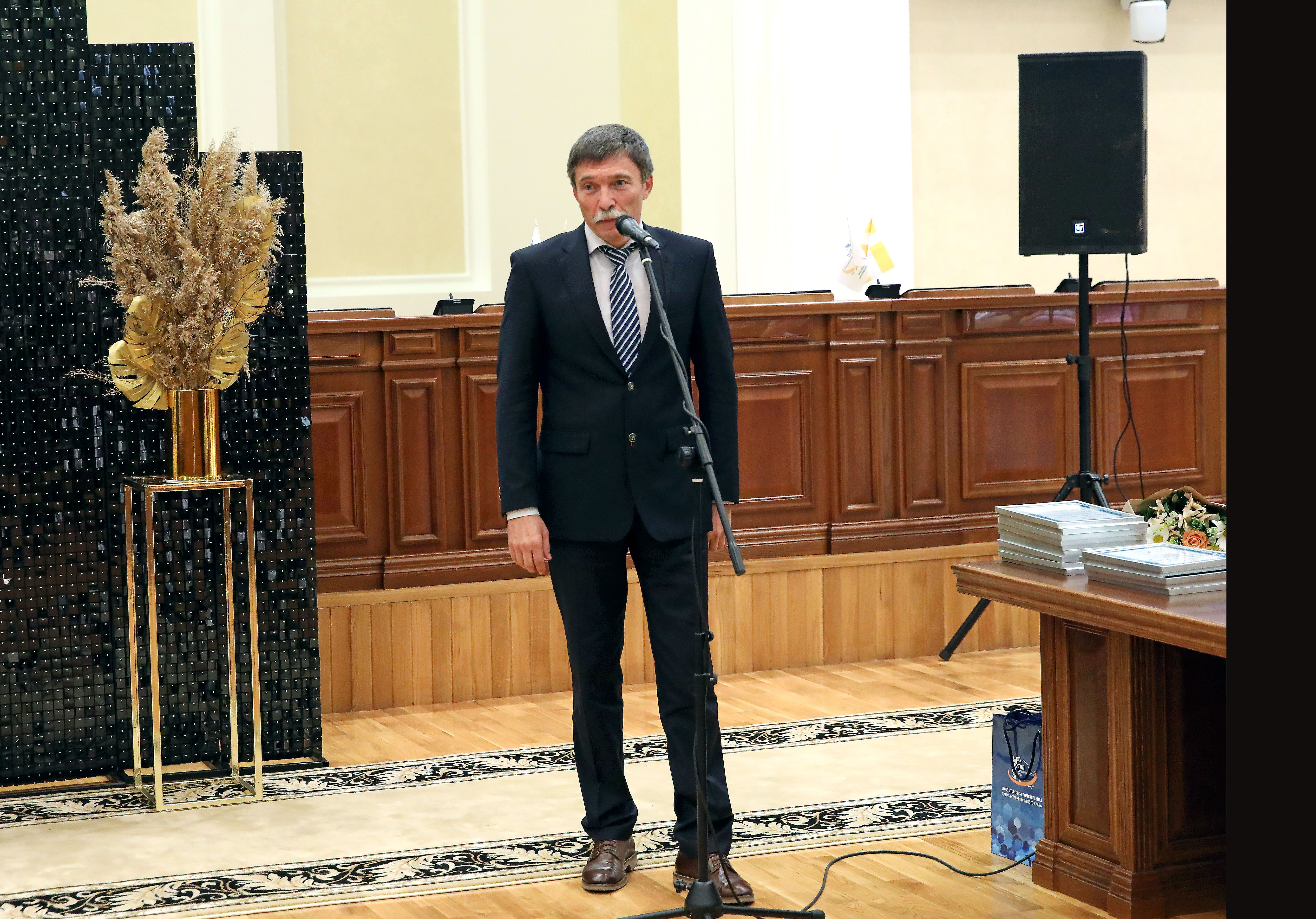 Первый вице-спикер Думы поздравил лучших ставропольских предпринимателей