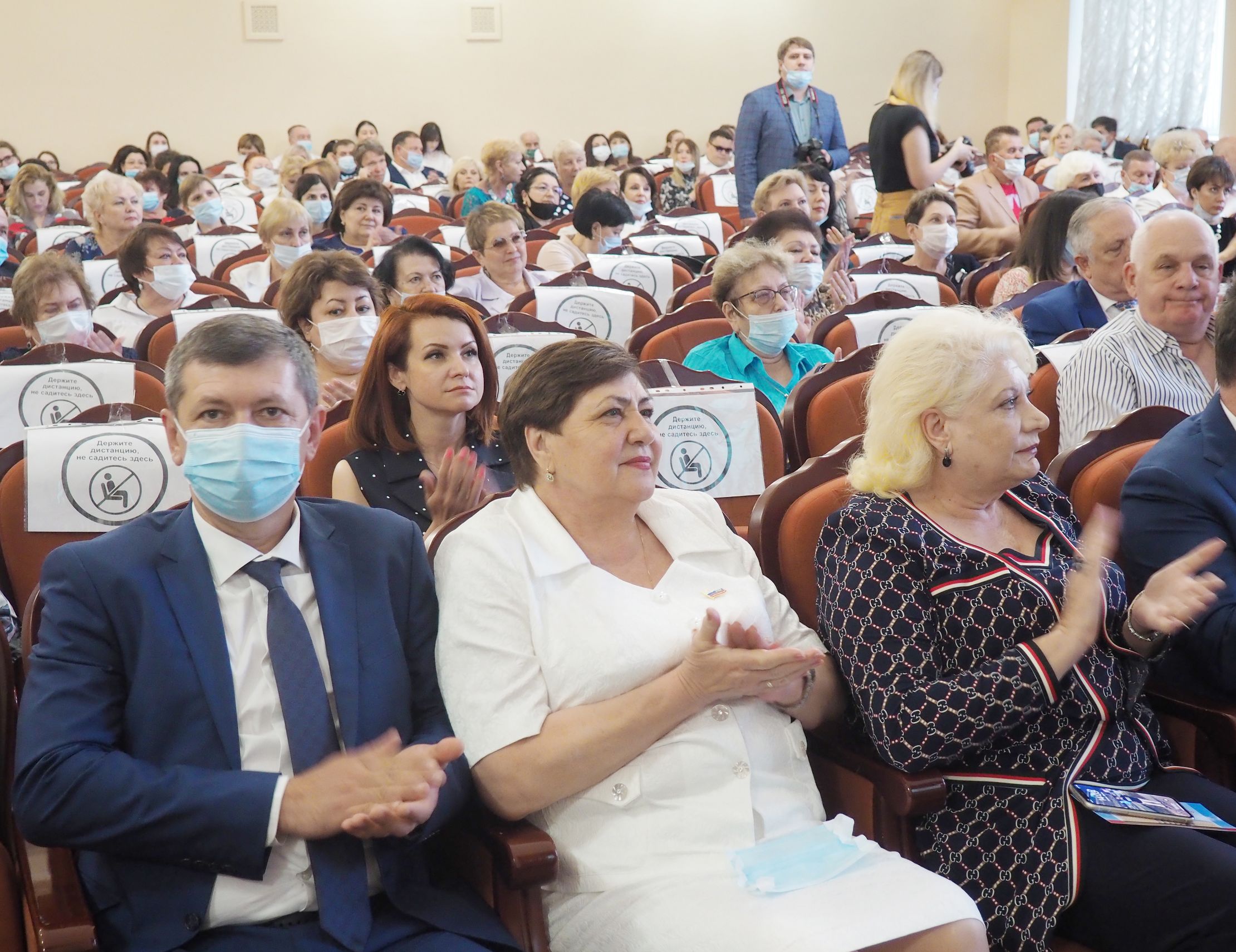 Ставропольских врачей поздравили с профессиональным праздником