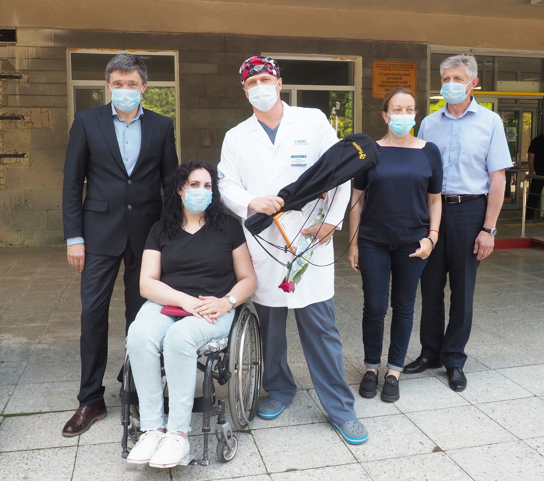 Специалисты онкодиспансера принимают "спортивные" поздравления