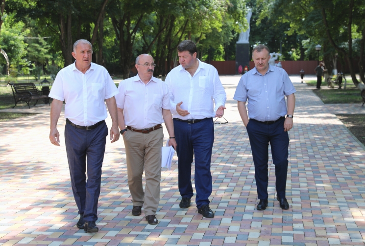 Срокам выполнения программы благоустройства – особое внимание