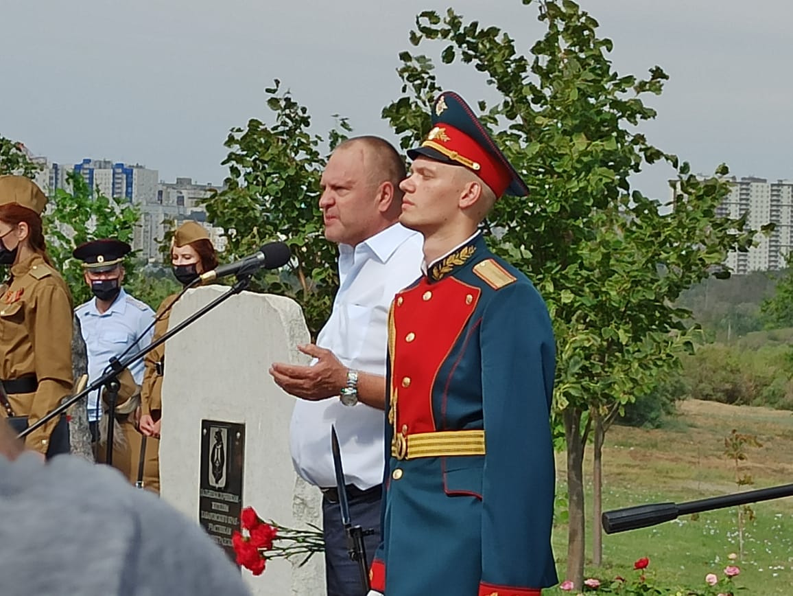 На Мамаевом кургане открыли памятный знак в честь воинов-ставропольцев