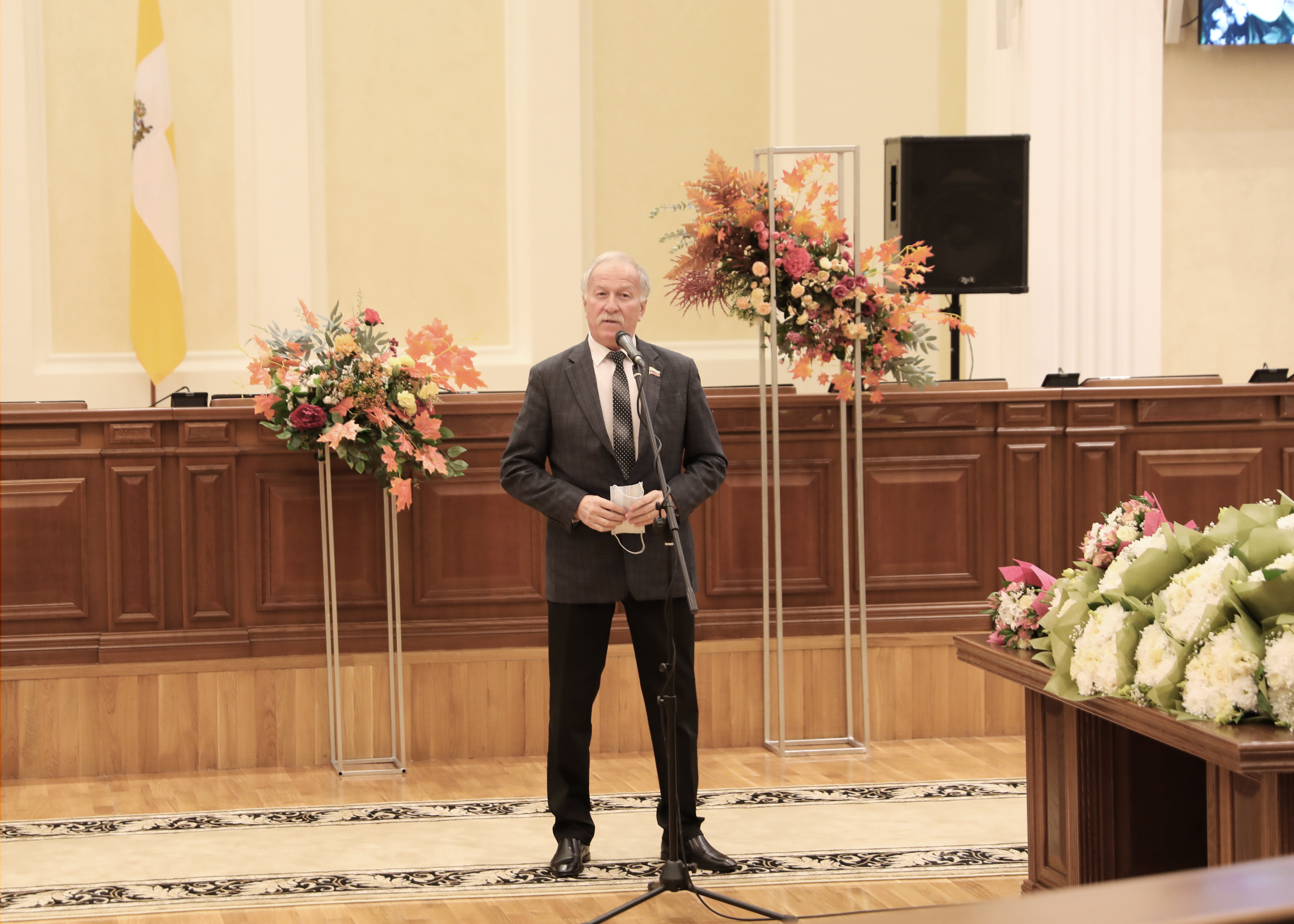 Лучшим педагогам края вручили награды