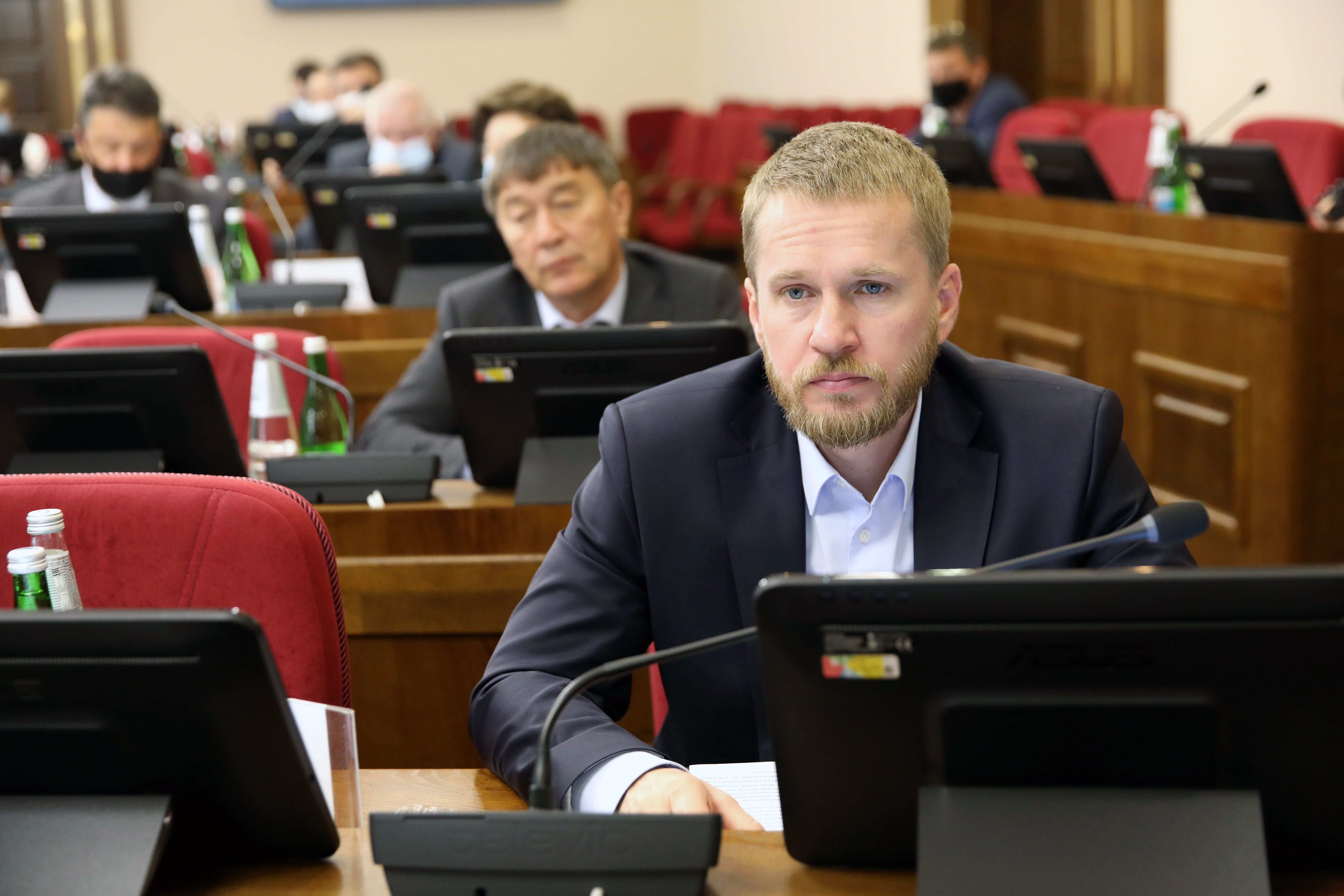 Категории граждан с приоритетным правом на использование земли для размещения гаража могут расширить