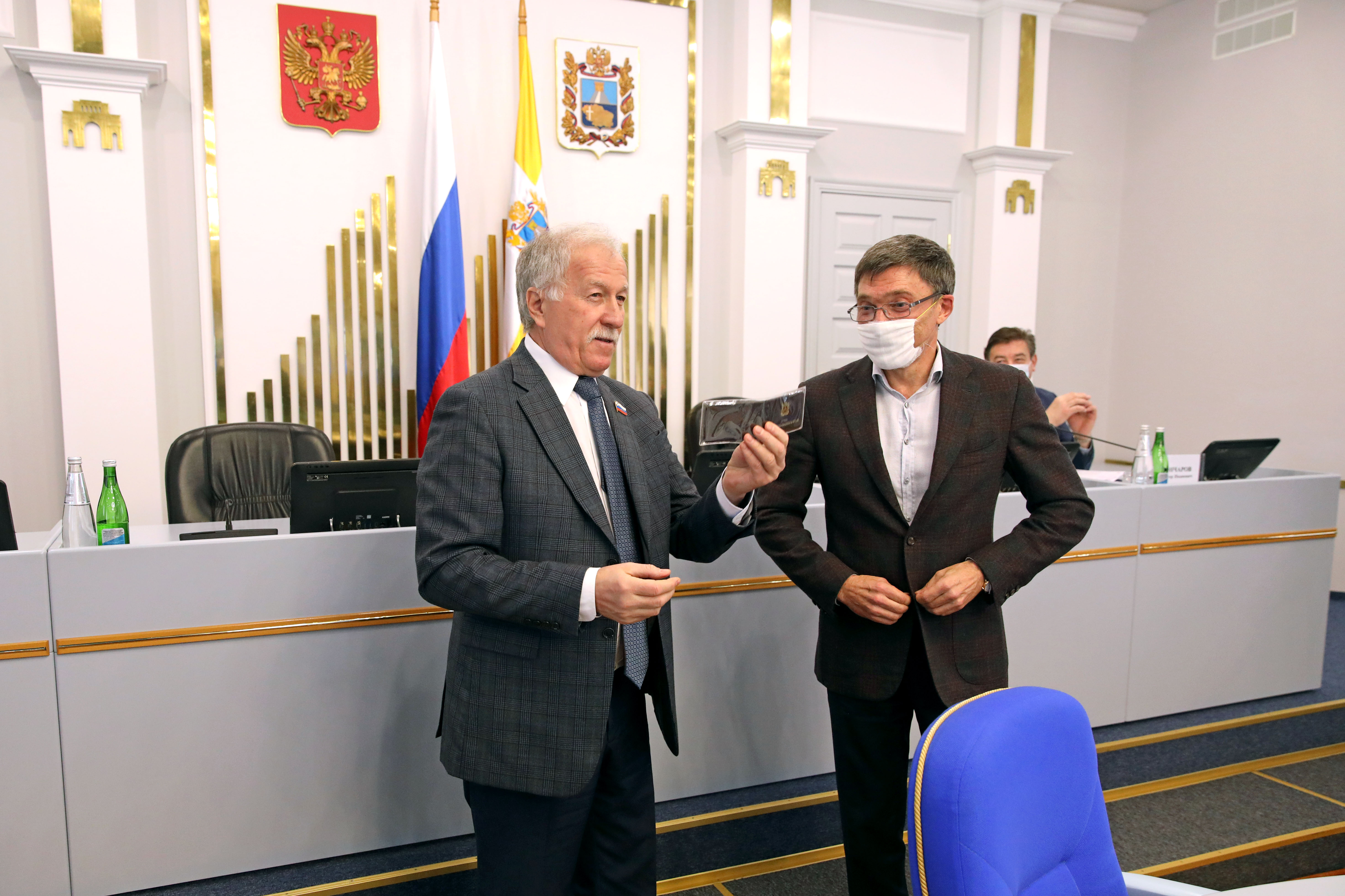 В Думе Ставропольского края предложили разрешить посещение общественных заведений только для вакцинированных