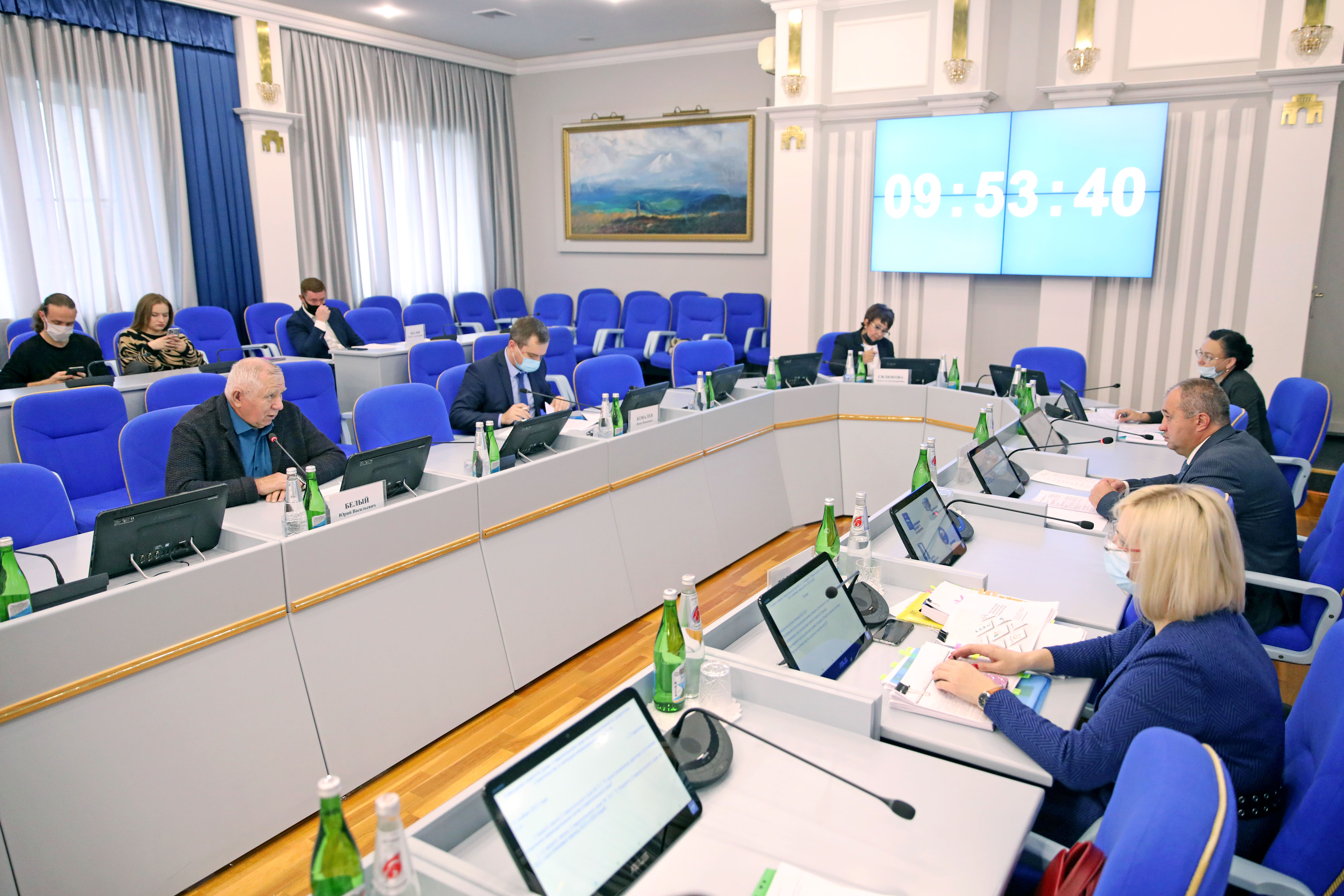 В 2022 году расходы бюджета Ставропольского края на ЖКХ и дороги будут увеличены