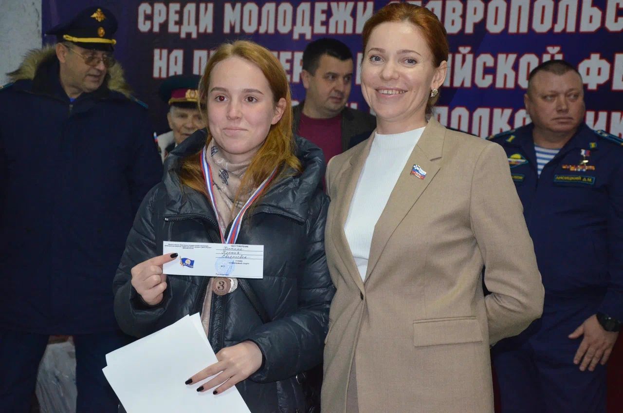 В Ставрополе прошли краевые соревнования по пулевой стрельбе среди молодежи «Наследники победителей»