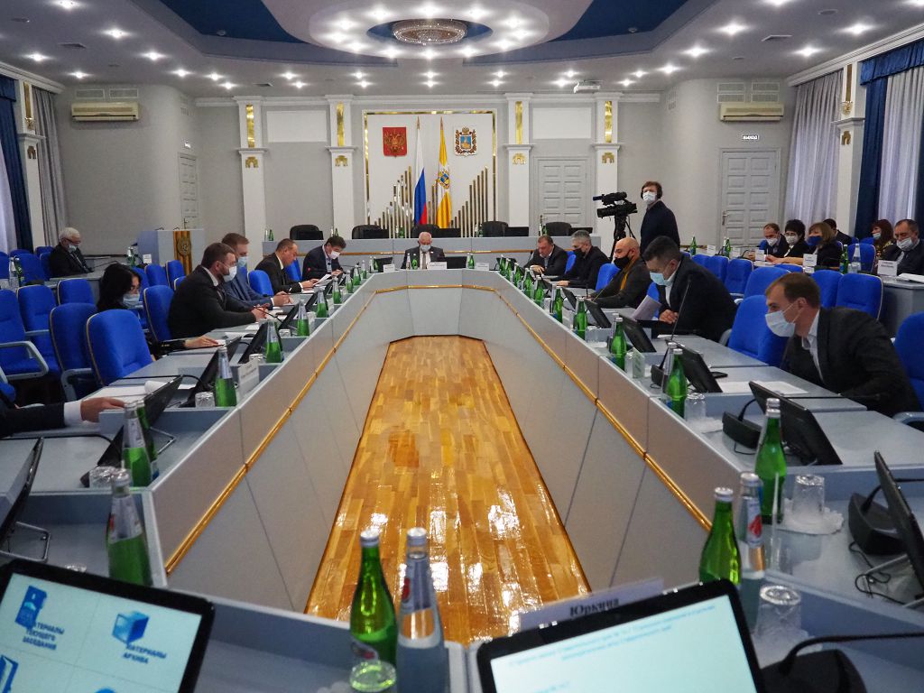 Депутаты Думы Ставропольского края помогут муниципалитетам установить права собственности на гаражи