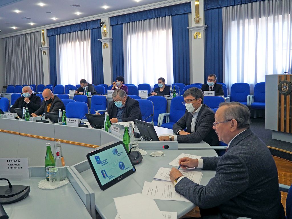 Депутаты работают над проектом закона о патриотизме, внесённым краевой прокуратурой