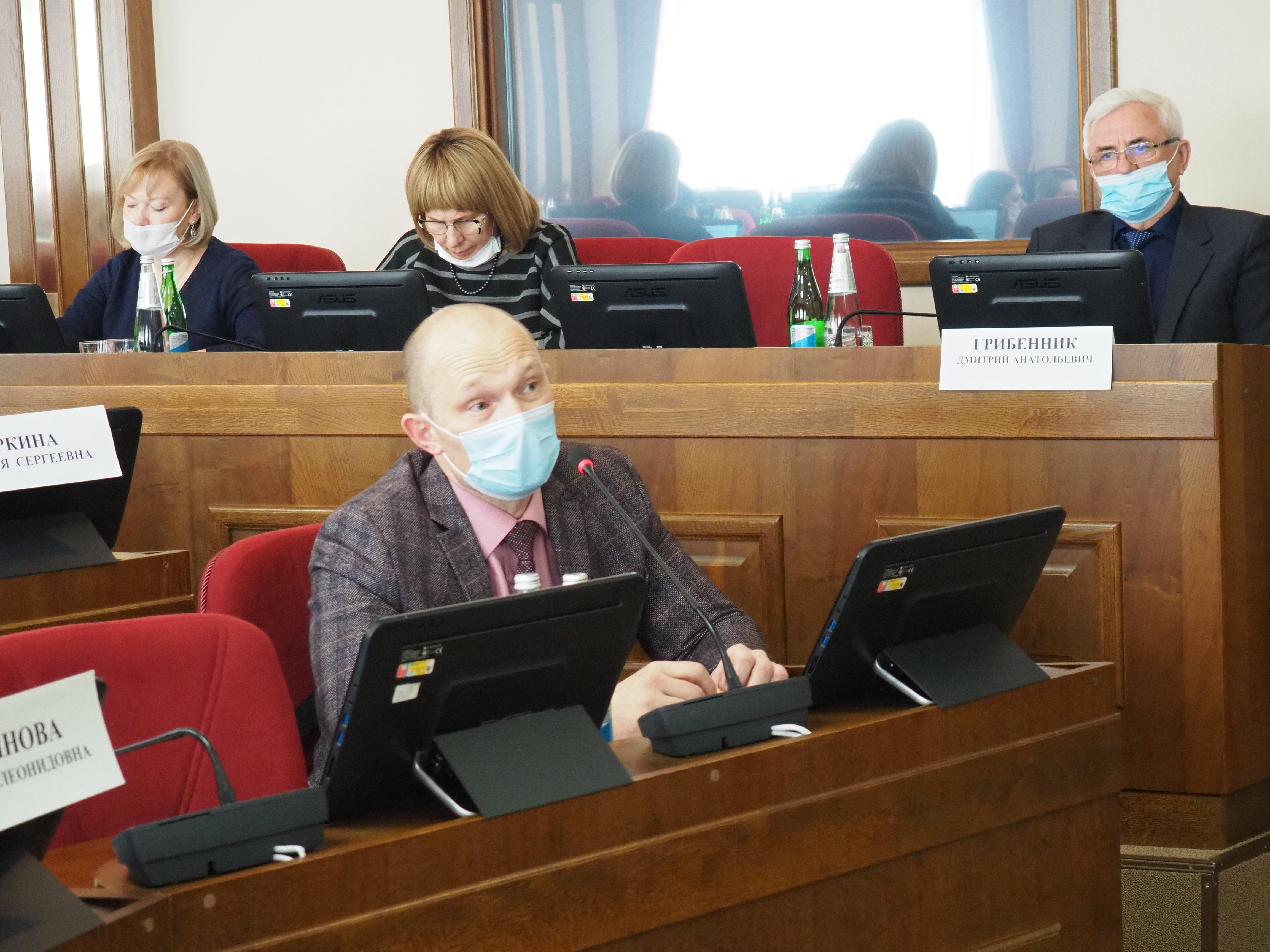 Депутаты продолжают работать над совершенствованием законодательства в сфере занятости