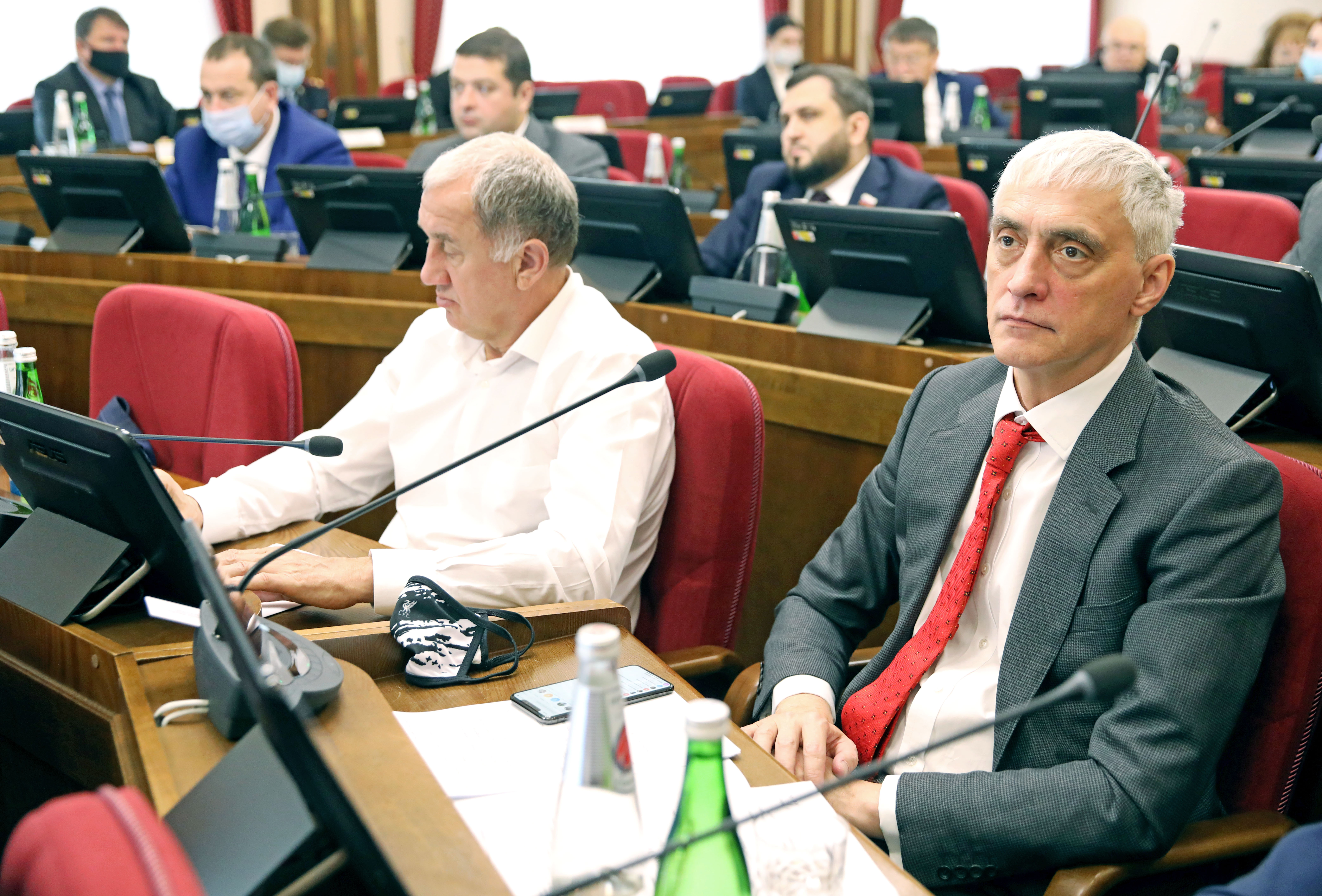 Дума Ставропольского края завершила осеннюю сессию