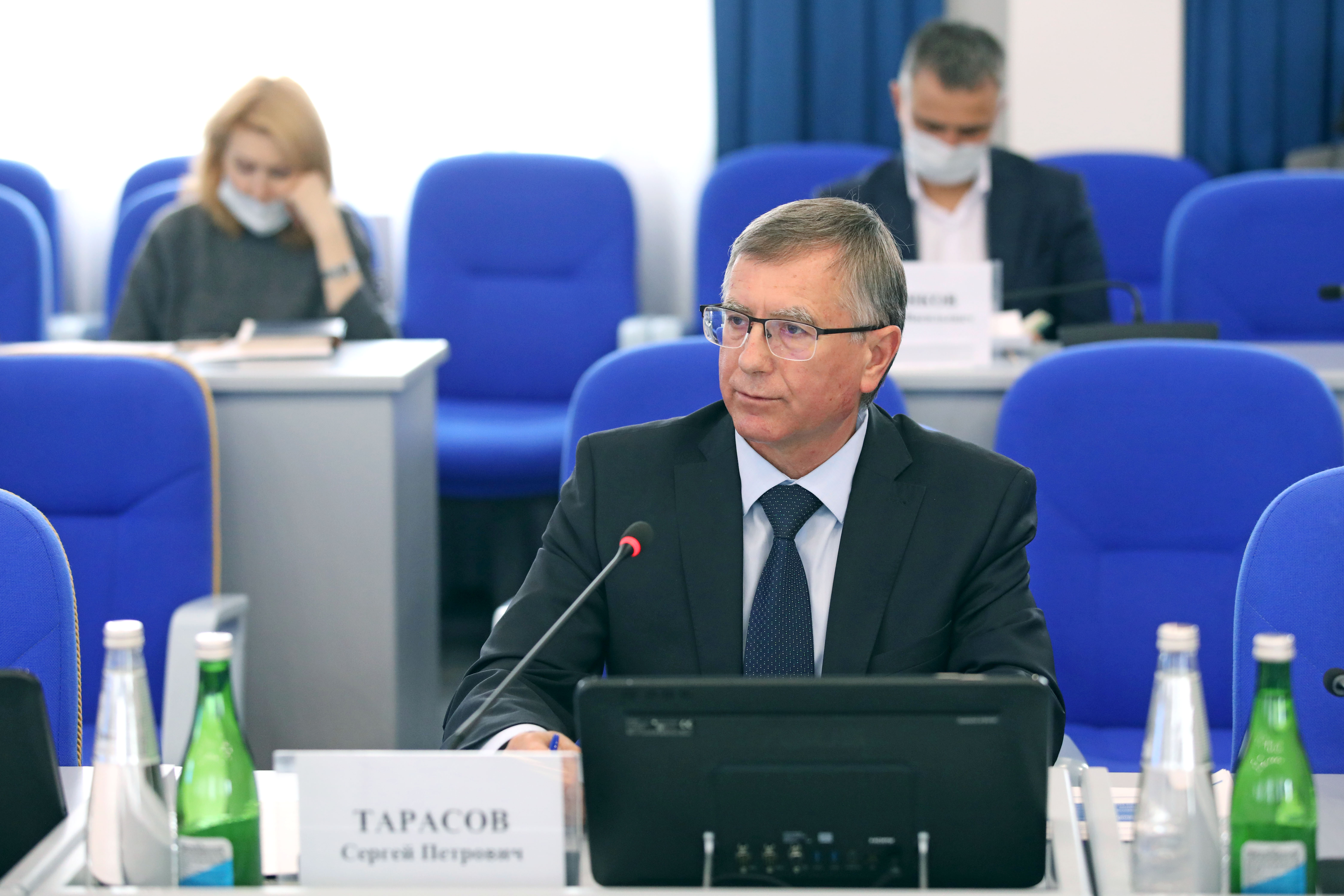 Депутаты краевой Думы предложили непарламентским партиям принять участие в работе с наказами избирателей