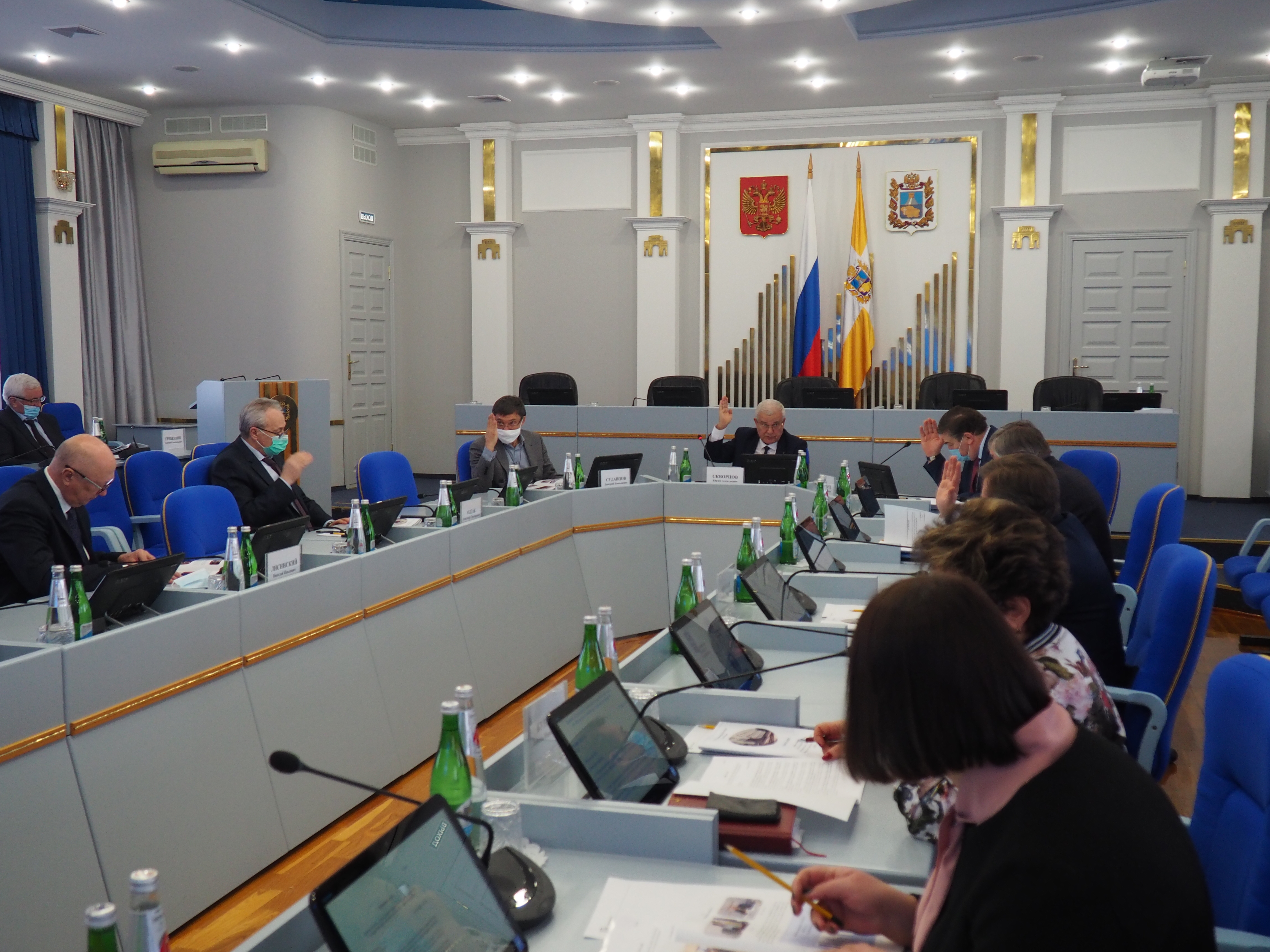 На Ставрополье будет совершенствоваться региональное законодательство в связи с принятием федерального закона по организации публичной власти в субъектах