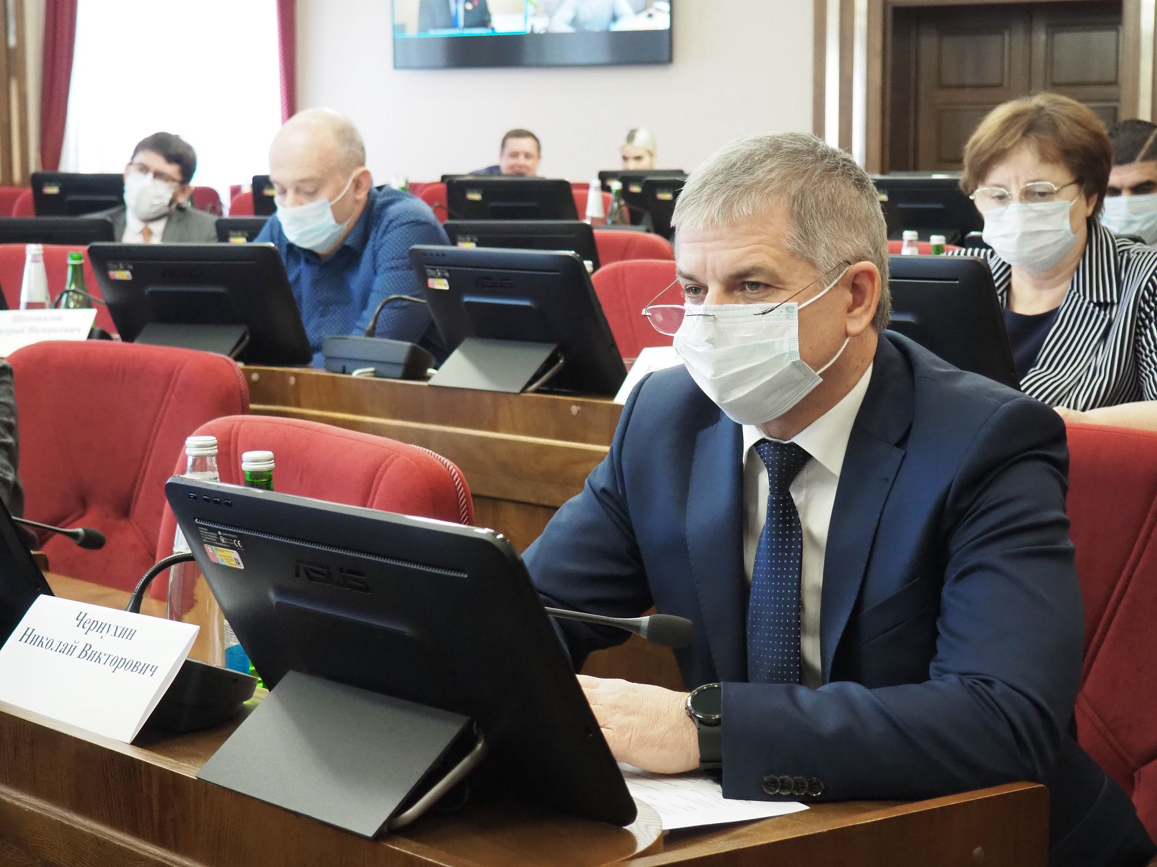 В краевой Думе рассмотрели итоги работы МФЦ в 2021 году