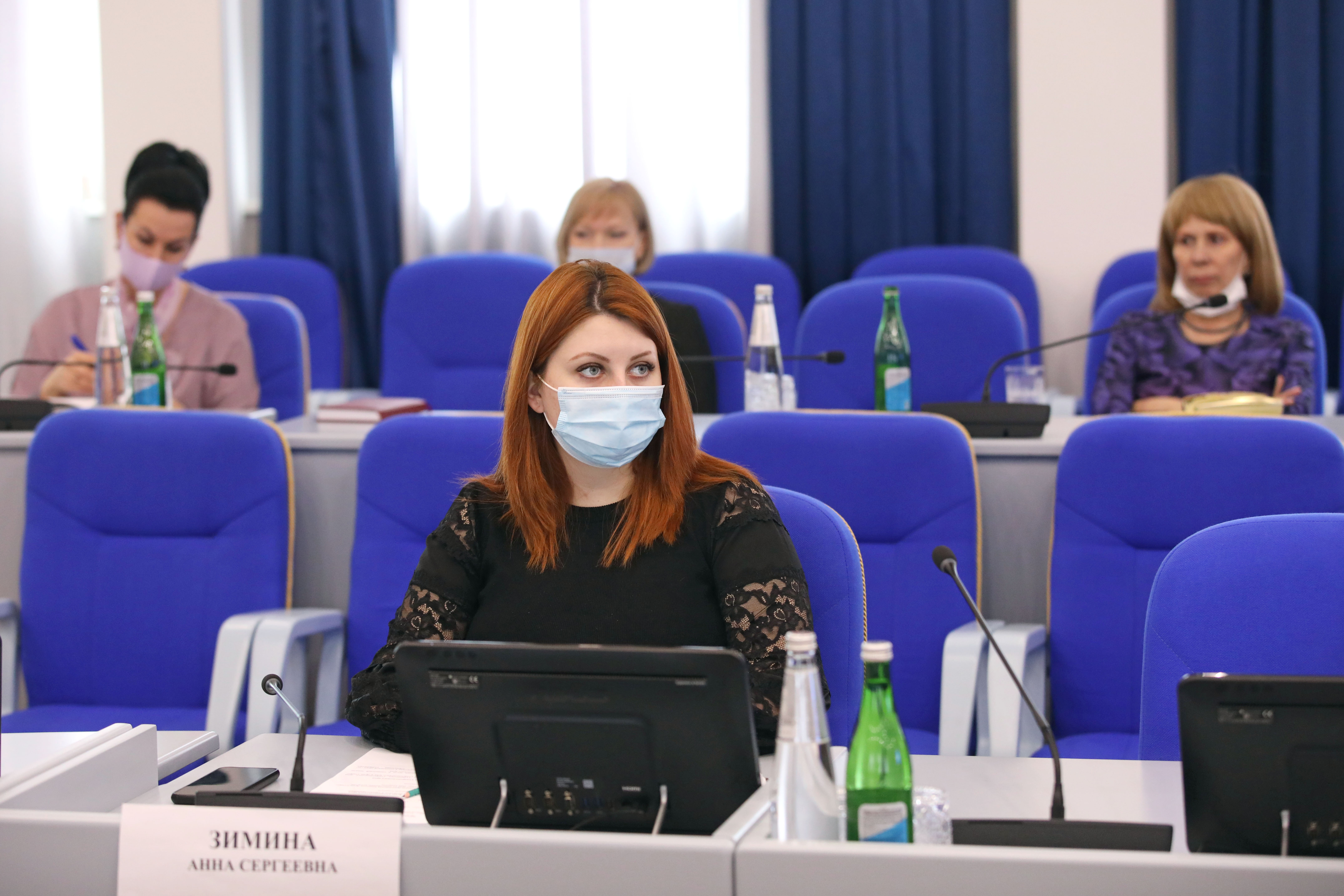 Депутаты обсудили изменения в краевой закон о переносе выходного дня, совпавшего с Радоницей