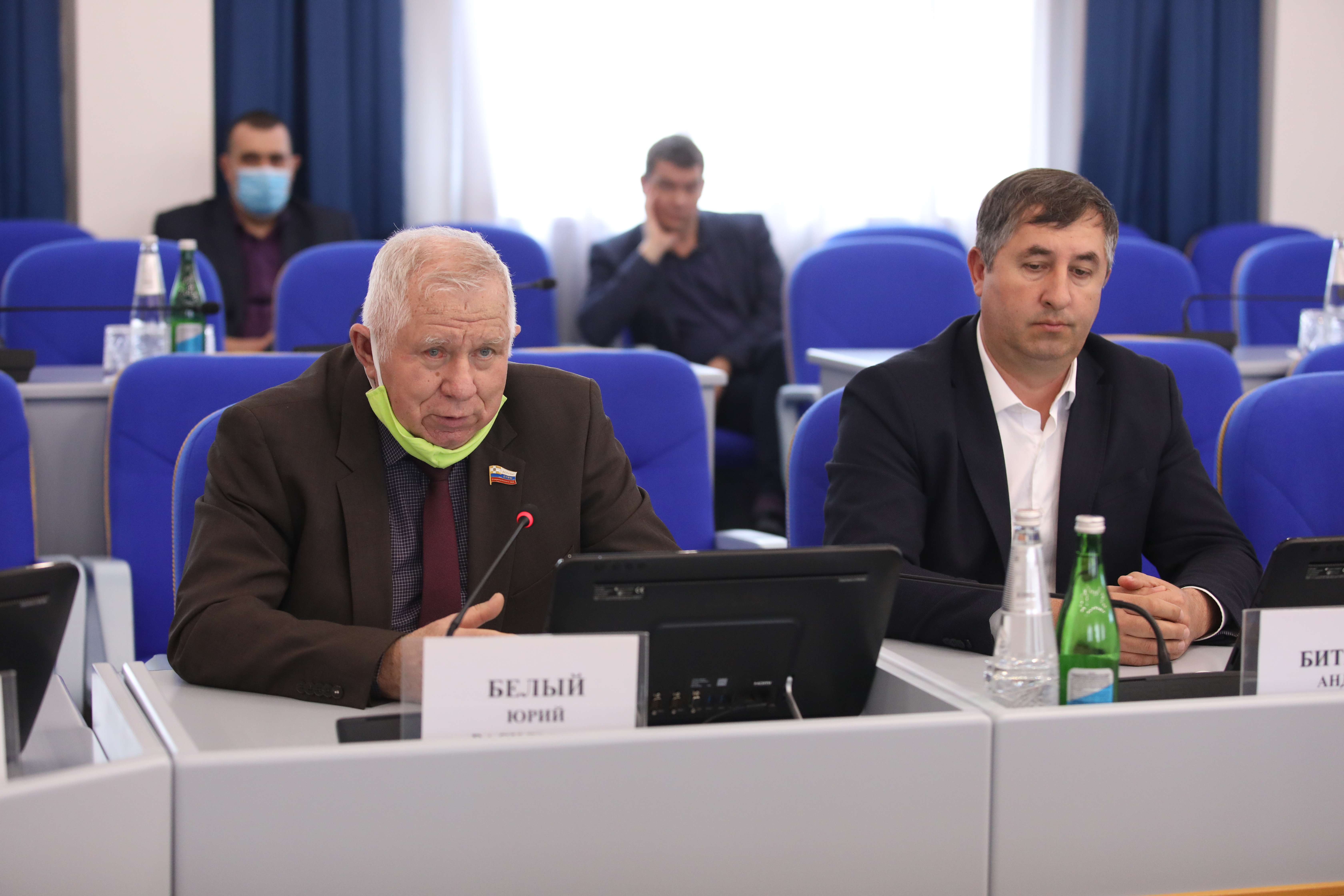 Депутаты краевой Думы обсудили вопросы развития виноградарства и виноделия на Ставрополье
