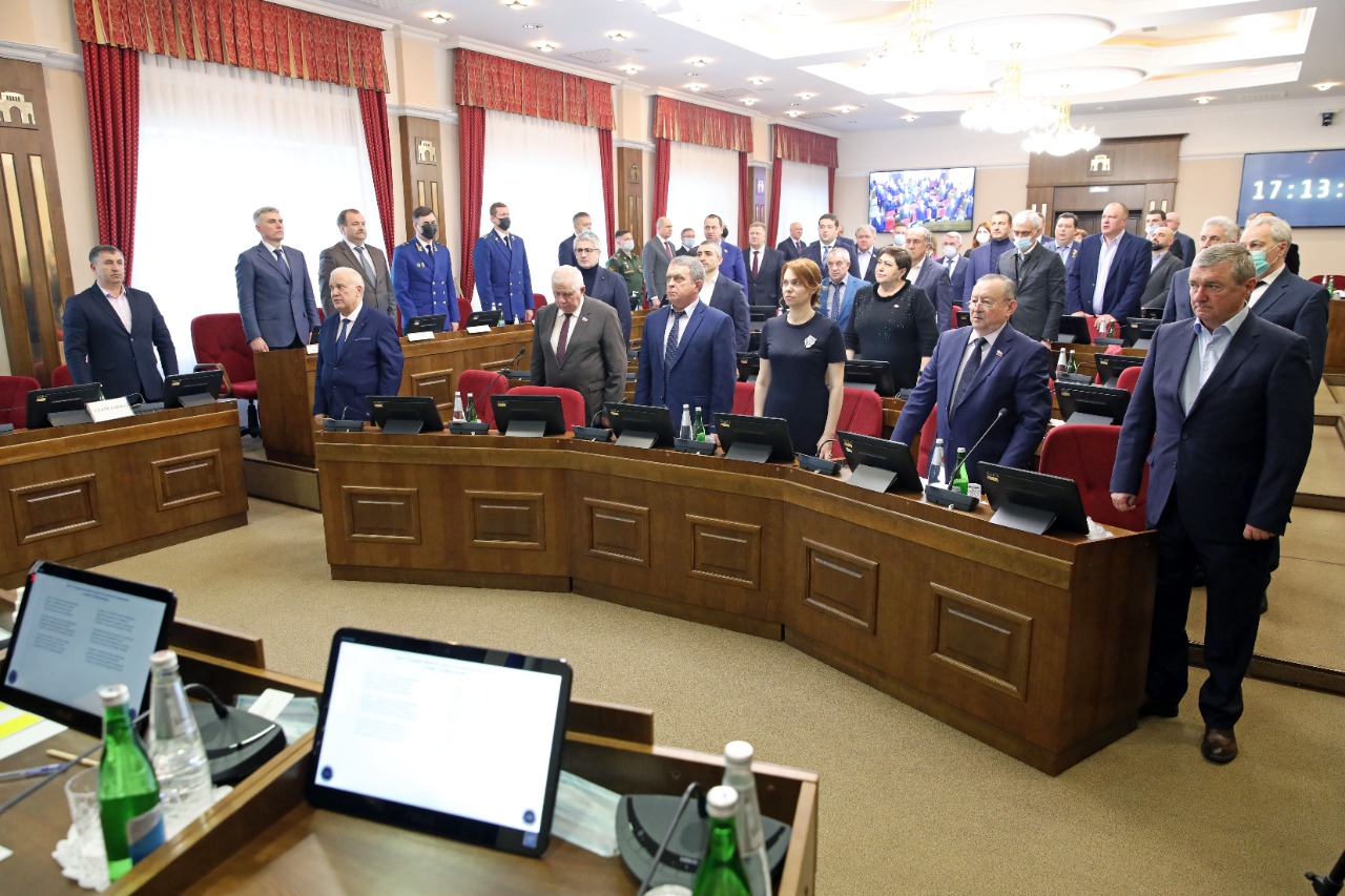 На Ставрополье принят закон о мерах поддержки для российских военнослужащих, принимающих участие в спецоперации на Украине