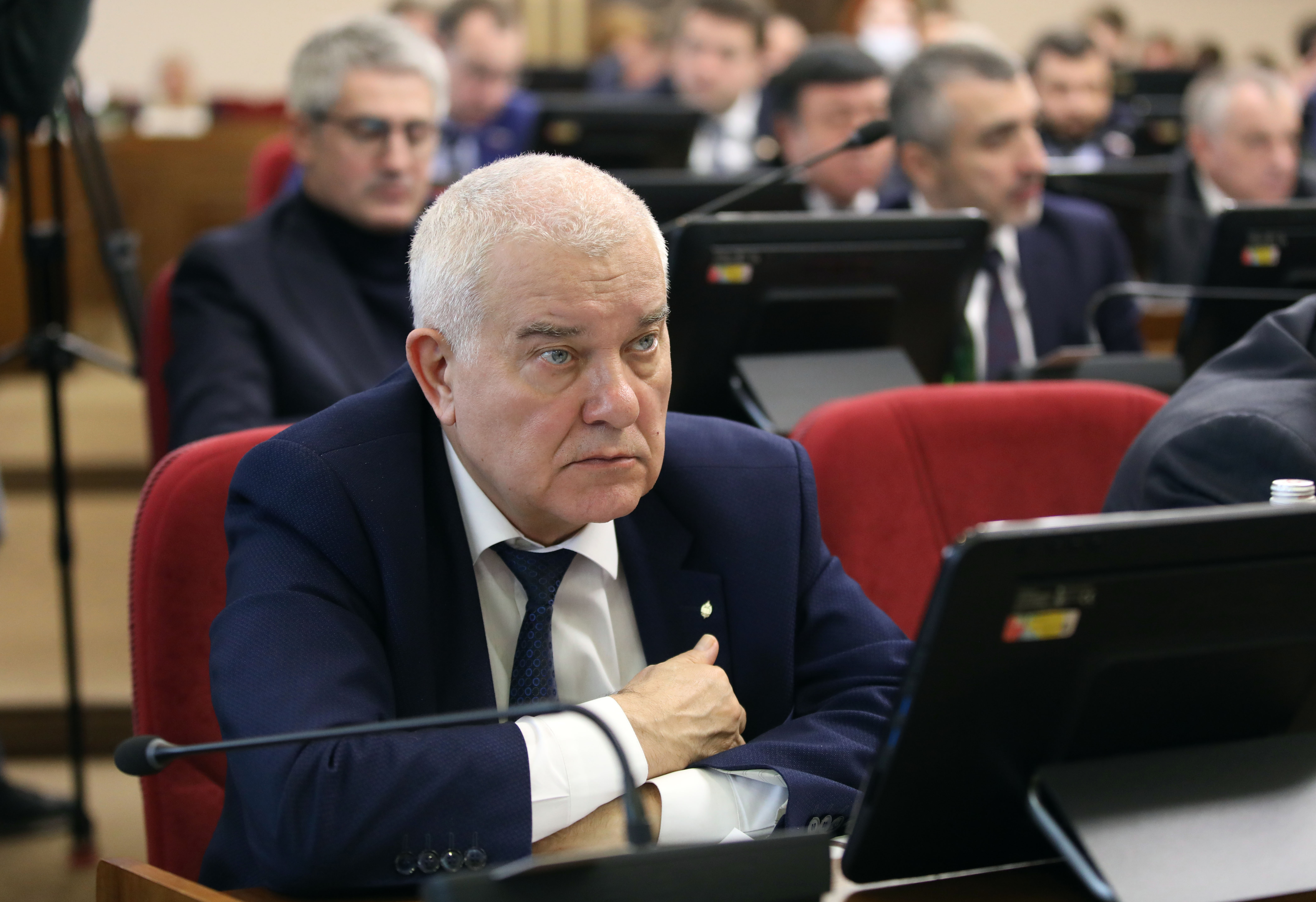 Федеральная законодательная инициатива и новая редакция Устава: основные решения мартовского заседания краевой Думы