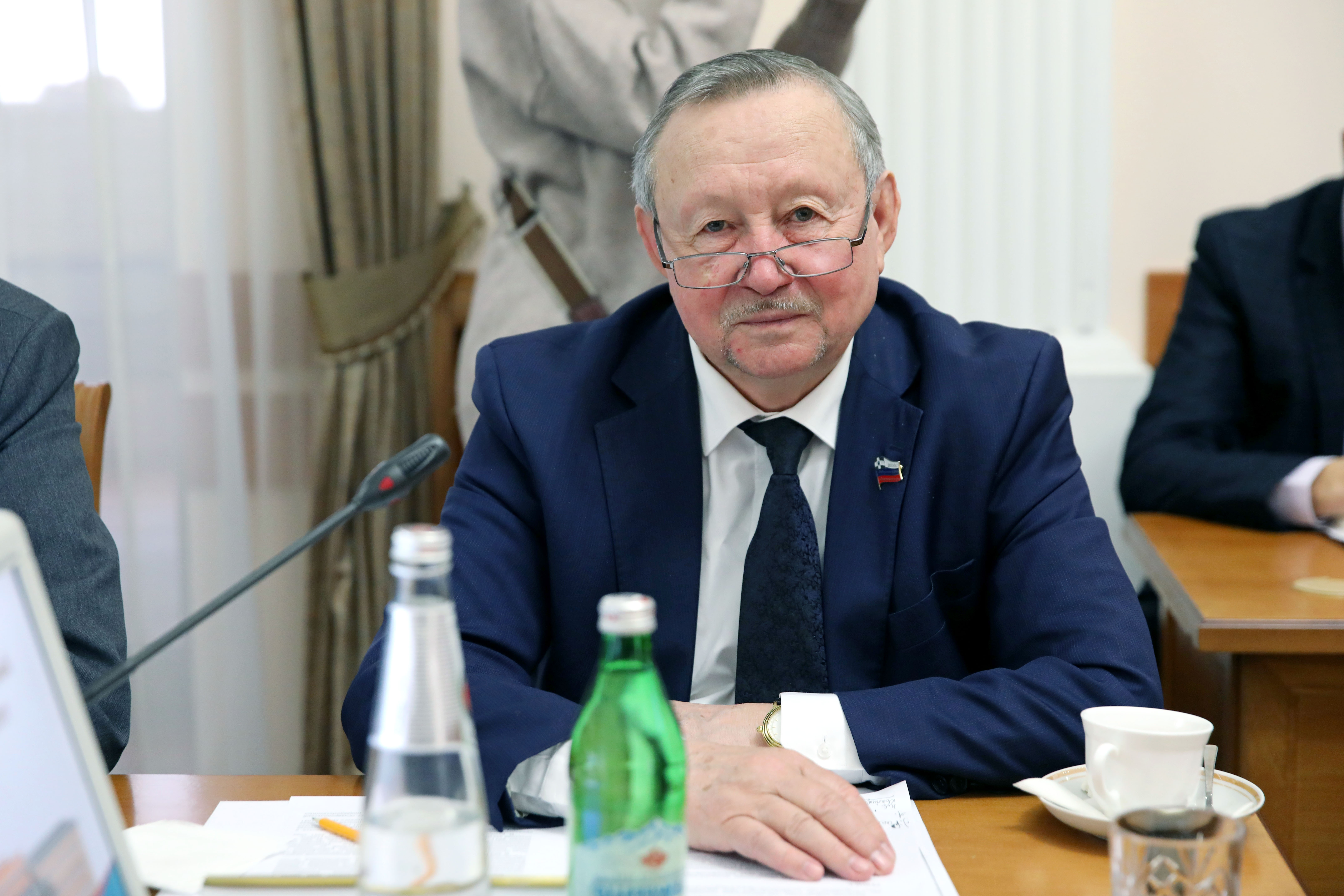 Вопрос обеспеченности кадрами системы здравоохранения края требует дополнительных решений
