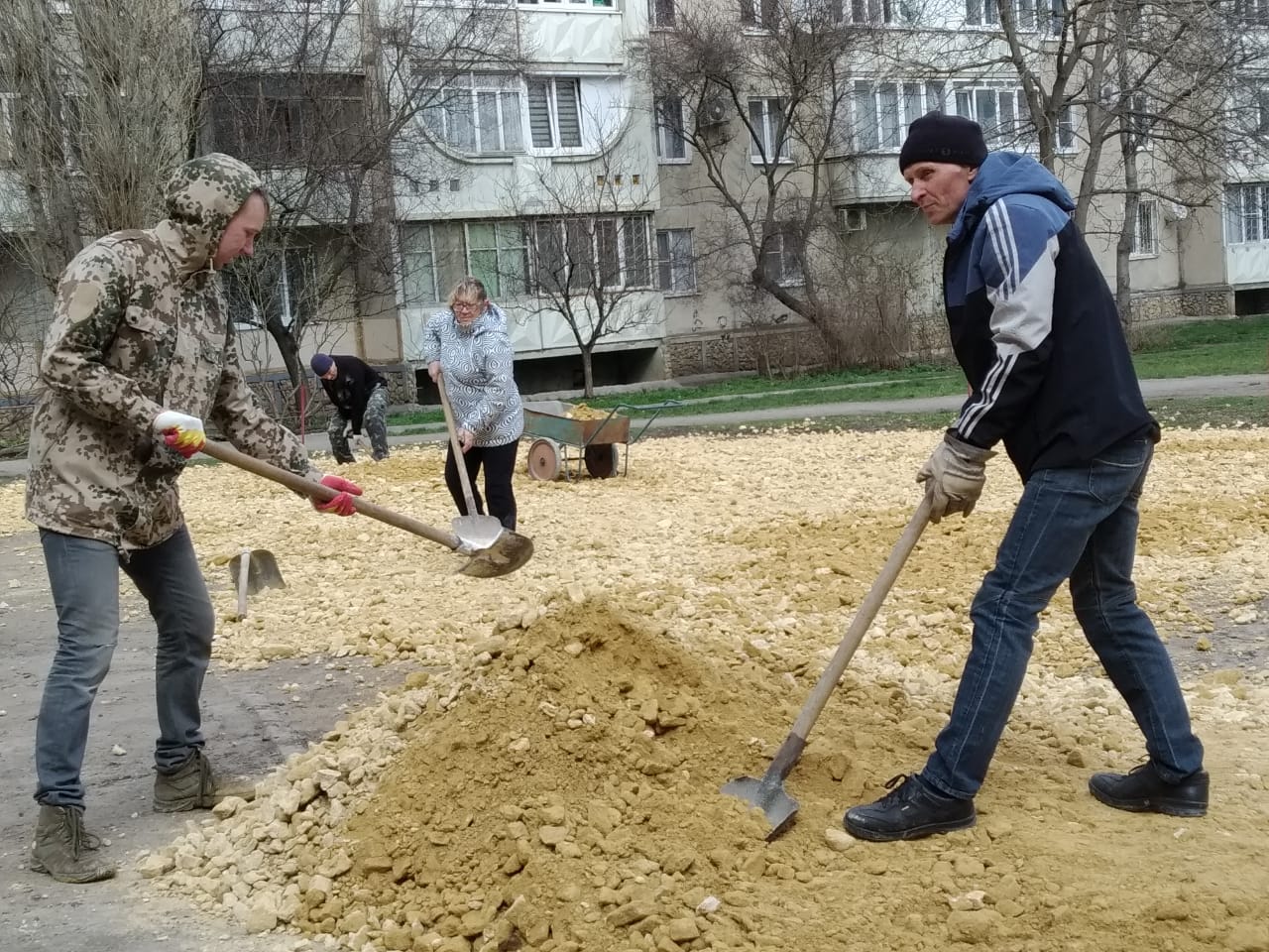 Краевые законодатели оказывают помощь в благоустройстве территорий