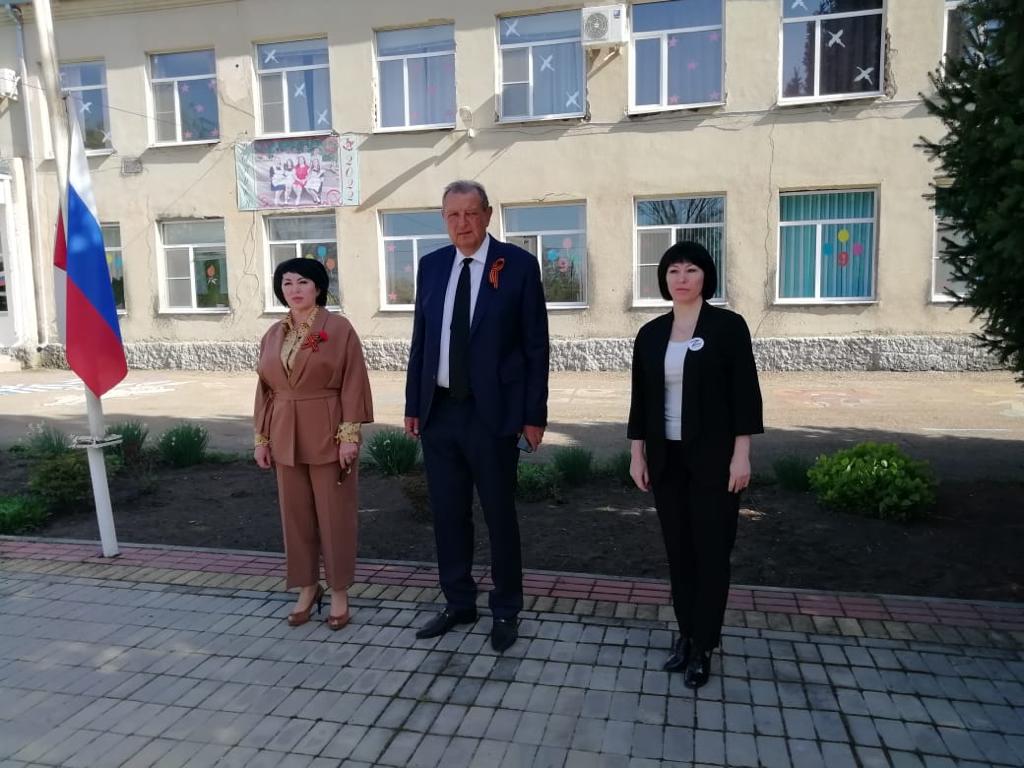 Законодатели дали старт новой патриотической традиции в школах Ставрополья