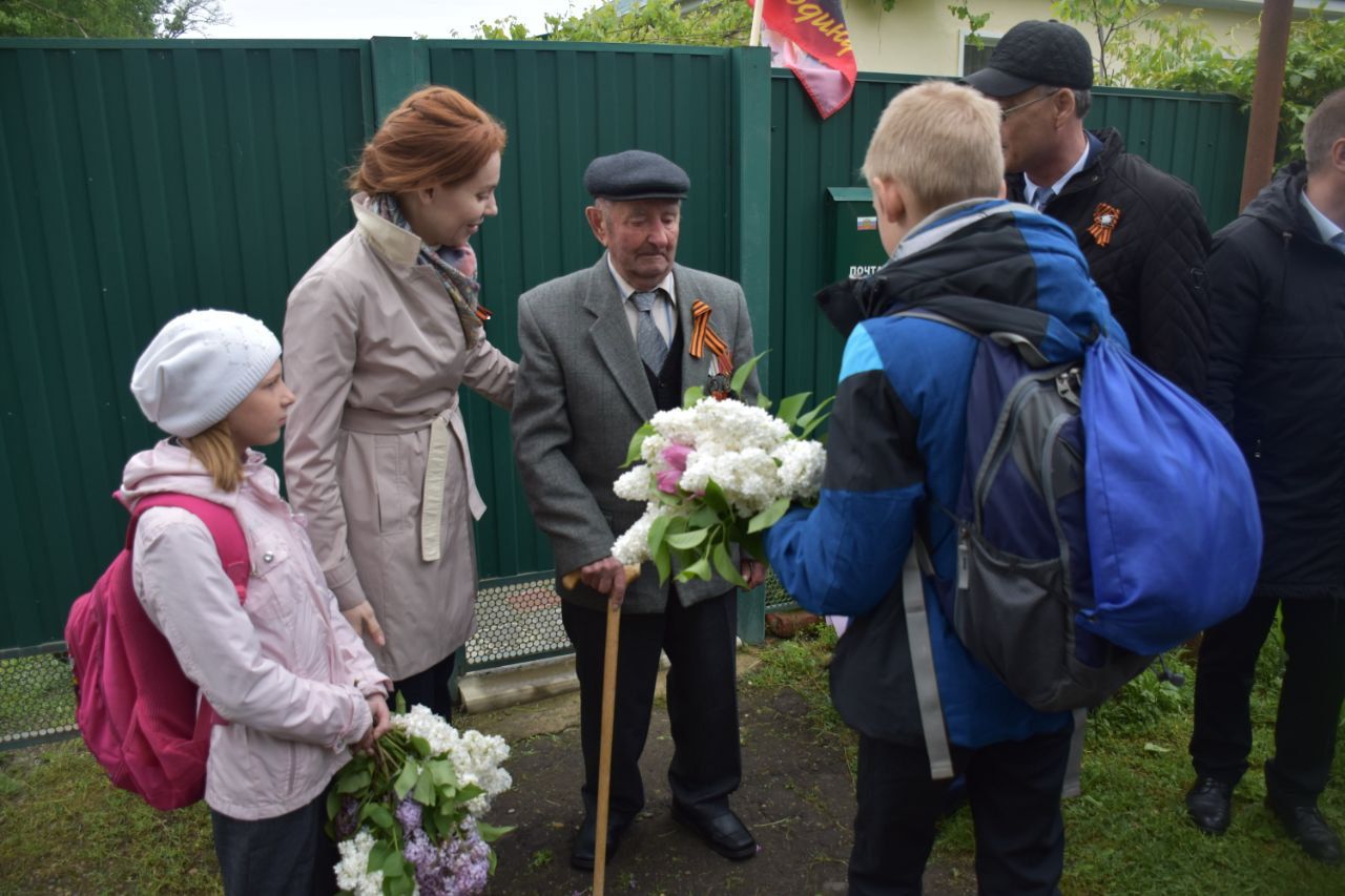 Ольга Дроздова поздравила ветеранов
