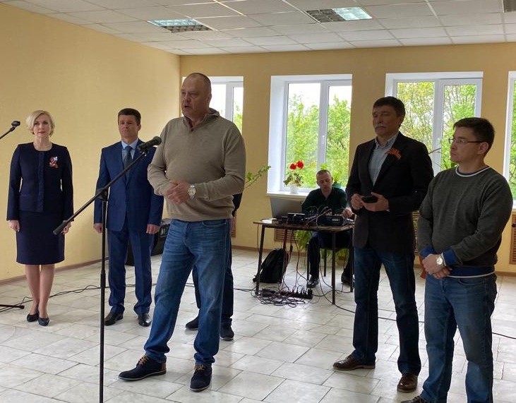 Краевые депутаты поздравили с Днём Победы раненых бойцов – участников военной спецоперации на Донбассе
