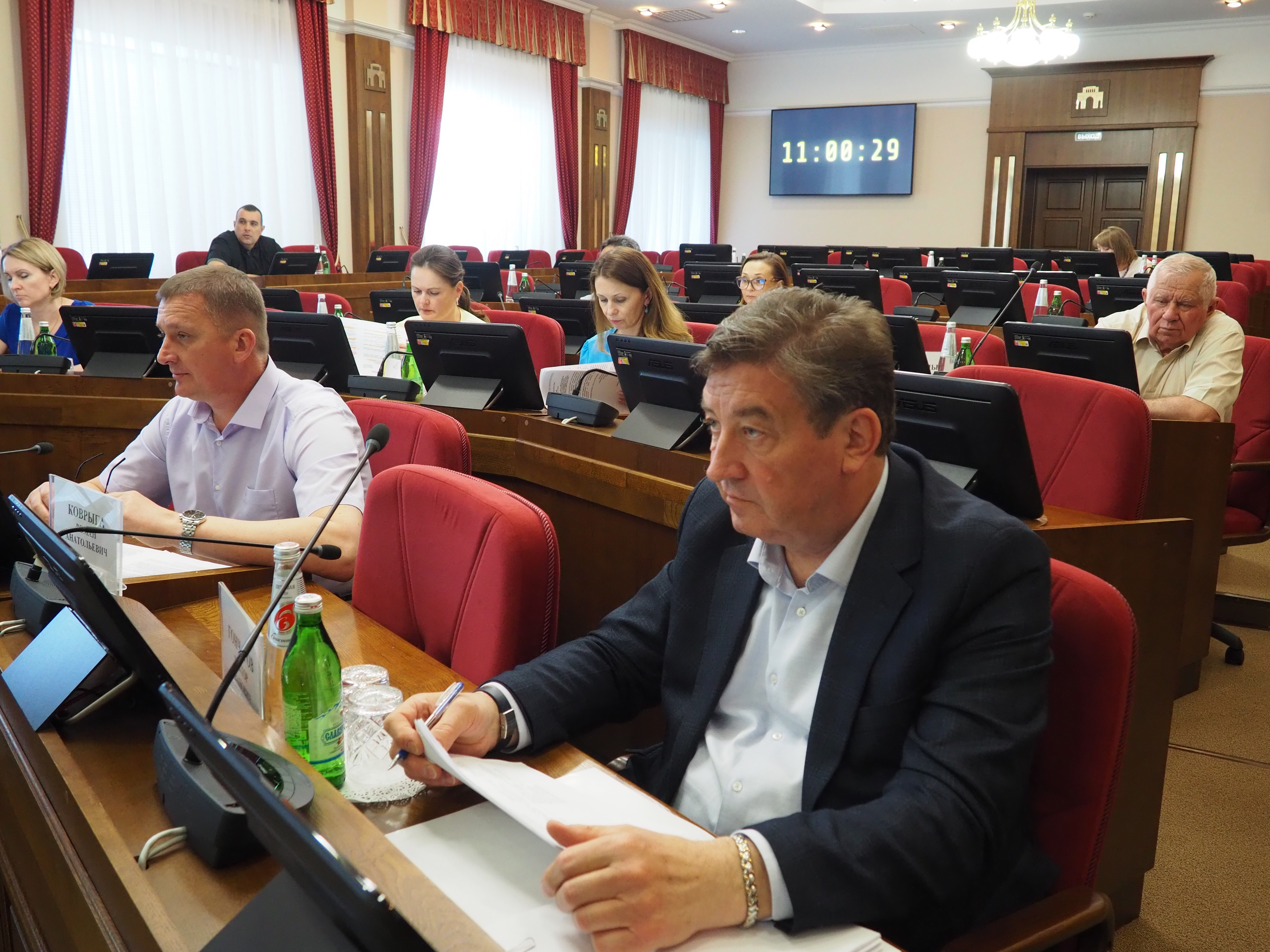Депутаты работают над изменениями краевого законодательства в сфере охраны окружающей среды и недропользования