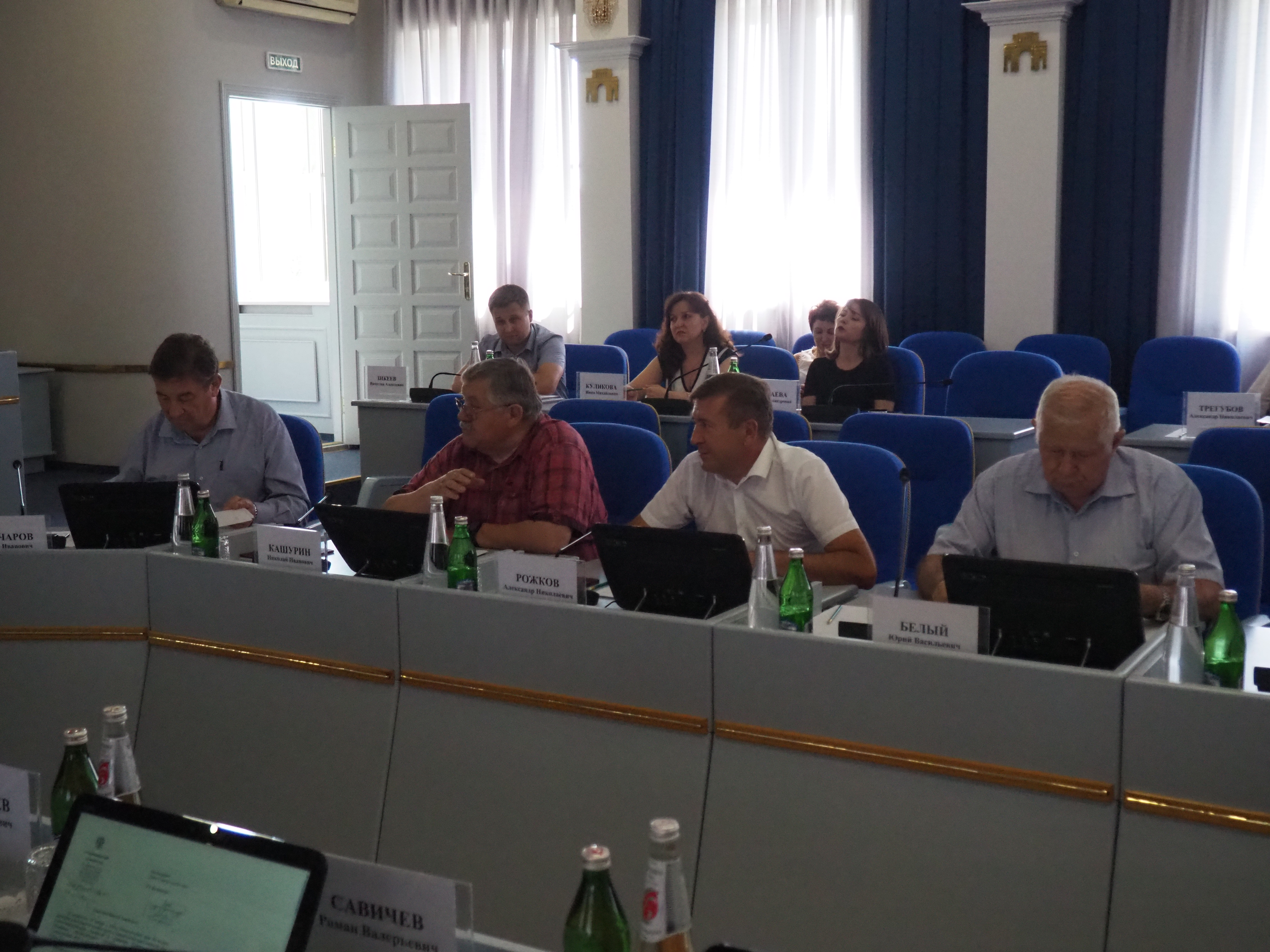 Краевая Дума работает над корректировкой закона по представлению сведений о доходах для госслужащих