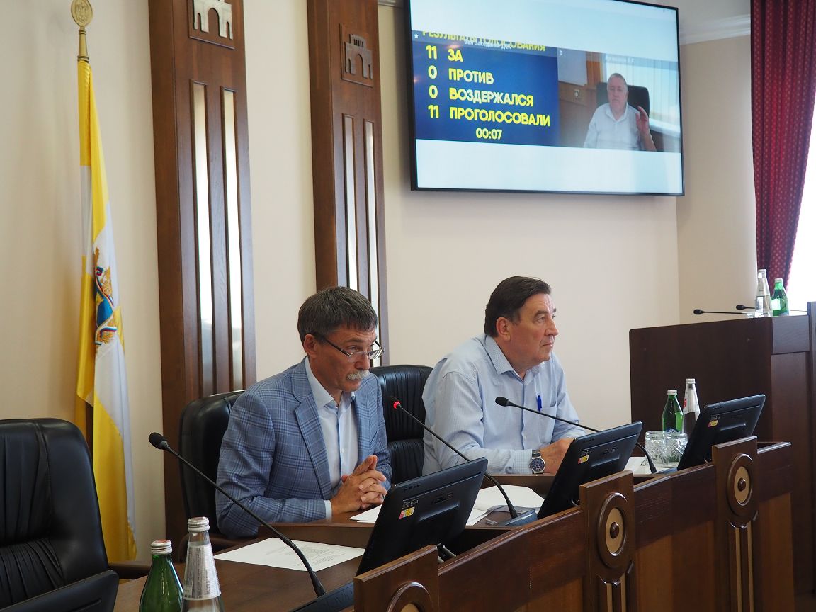 Утверждена повестка июльского заседания Думы