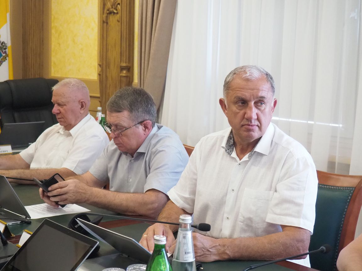 Промышленность Ставрополья успешно работает в условиях экономических санкций