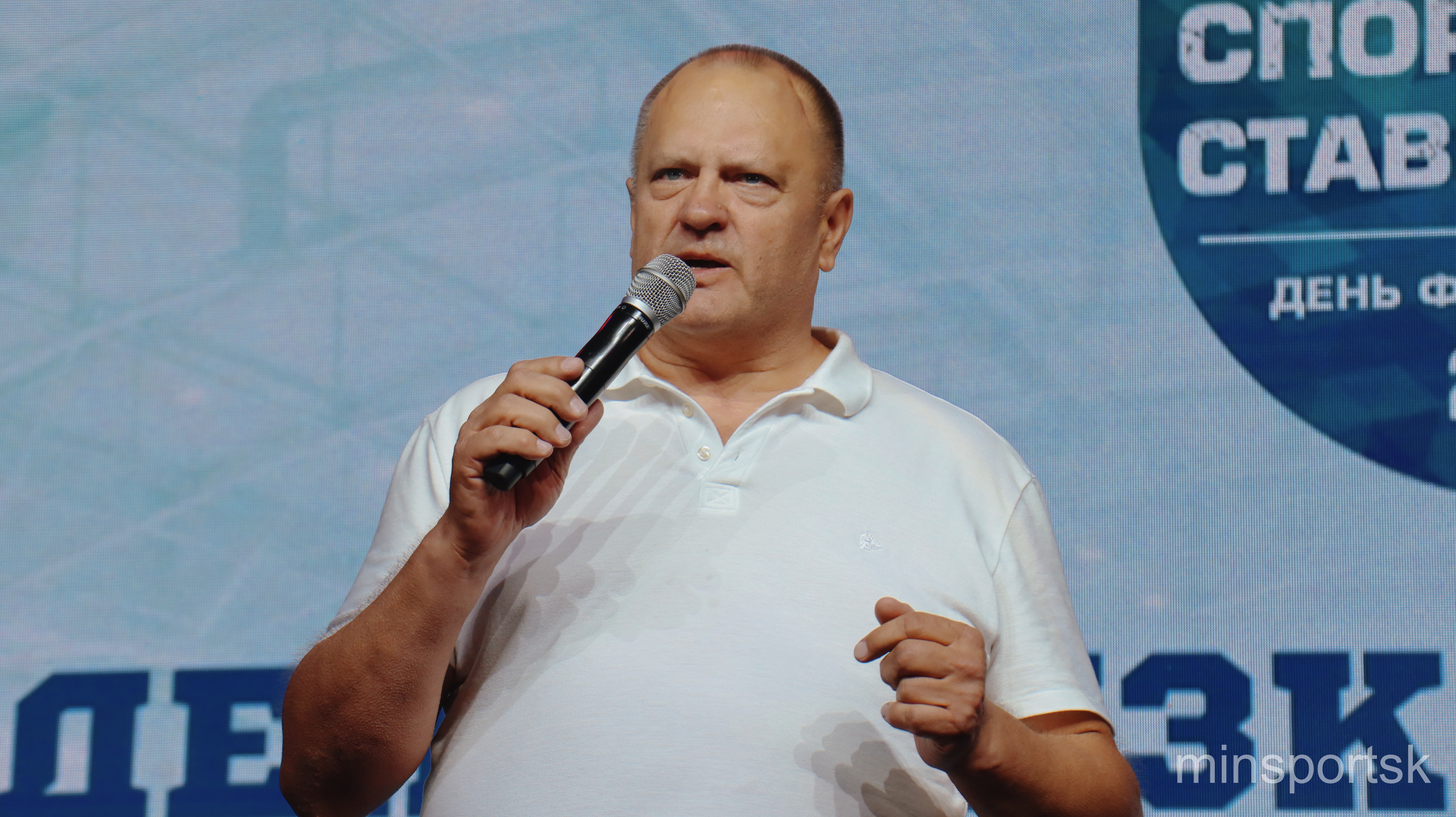 Краевые депутаты приняли участие в Дне физкультурника