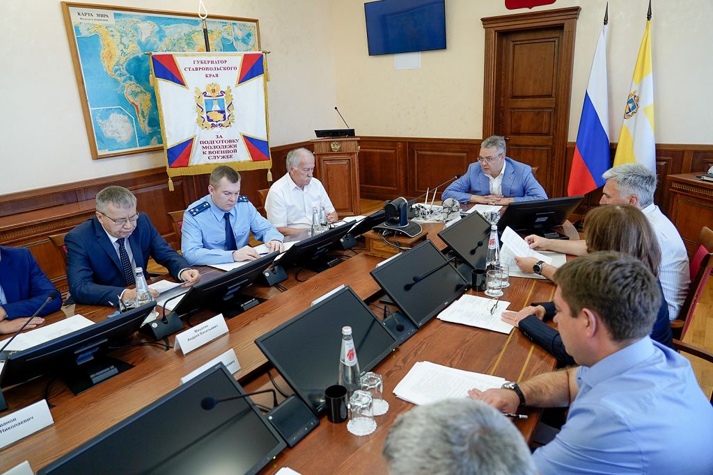 Председатель Думы Николай Великдань принял участие в координационном совещании по обеспечению правопорядка