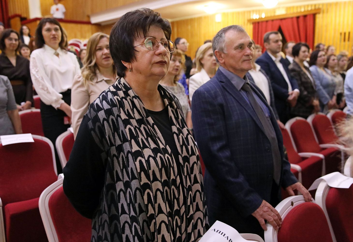 Председатель Думы Николай Великдань и депутаты поздравили финансистов региона с 220-летием Министерства финансов России