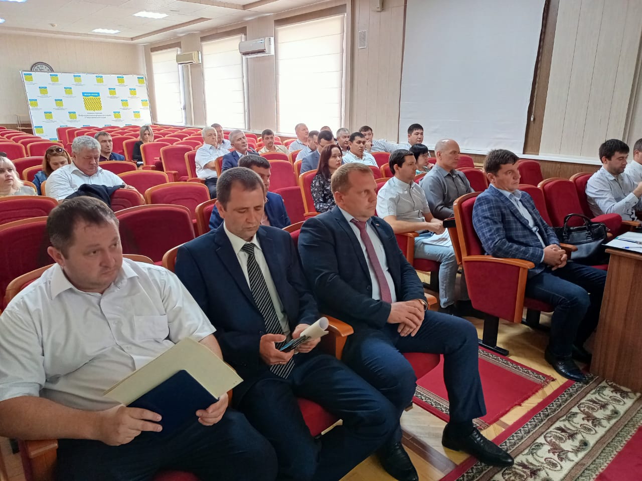 Депутаты Думы Ставрополья проверили исполнение закона по обращению с ТКО в восточных районах края