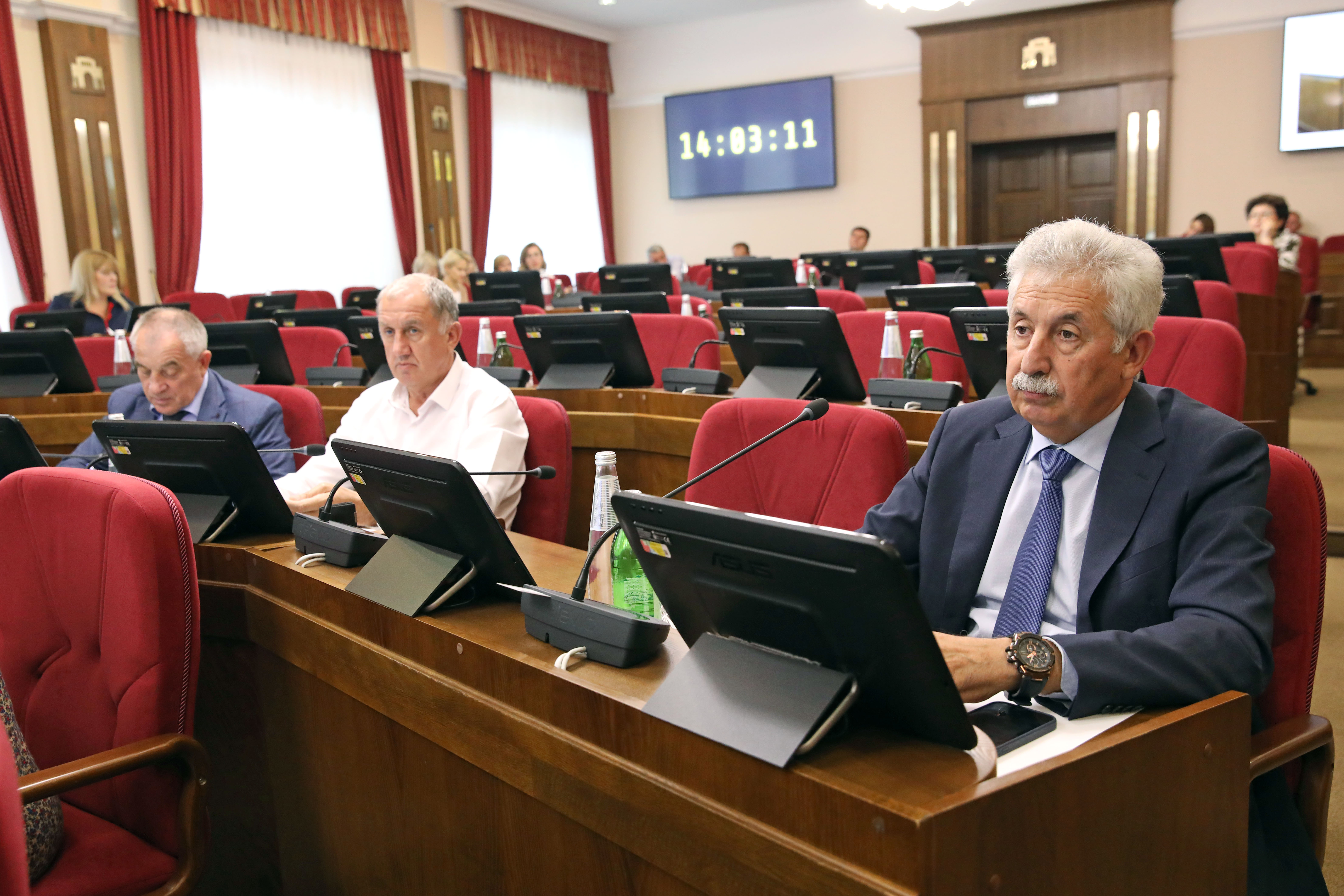 Совет Думы утвердил повестку сентябрьского заседания