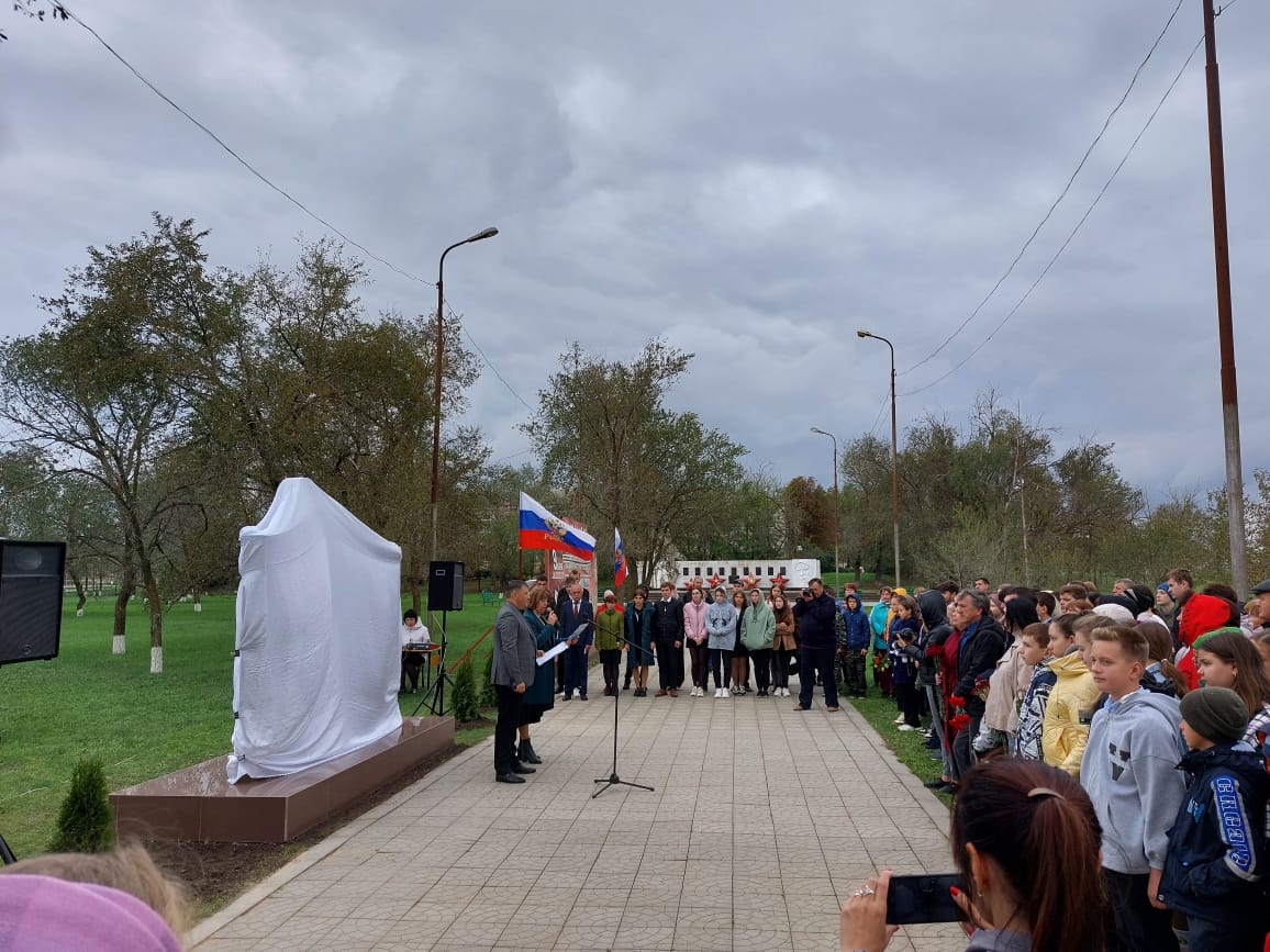 В селе Дербетовка открыли Стену памяти погибшим в ходе спецоперации на Украине