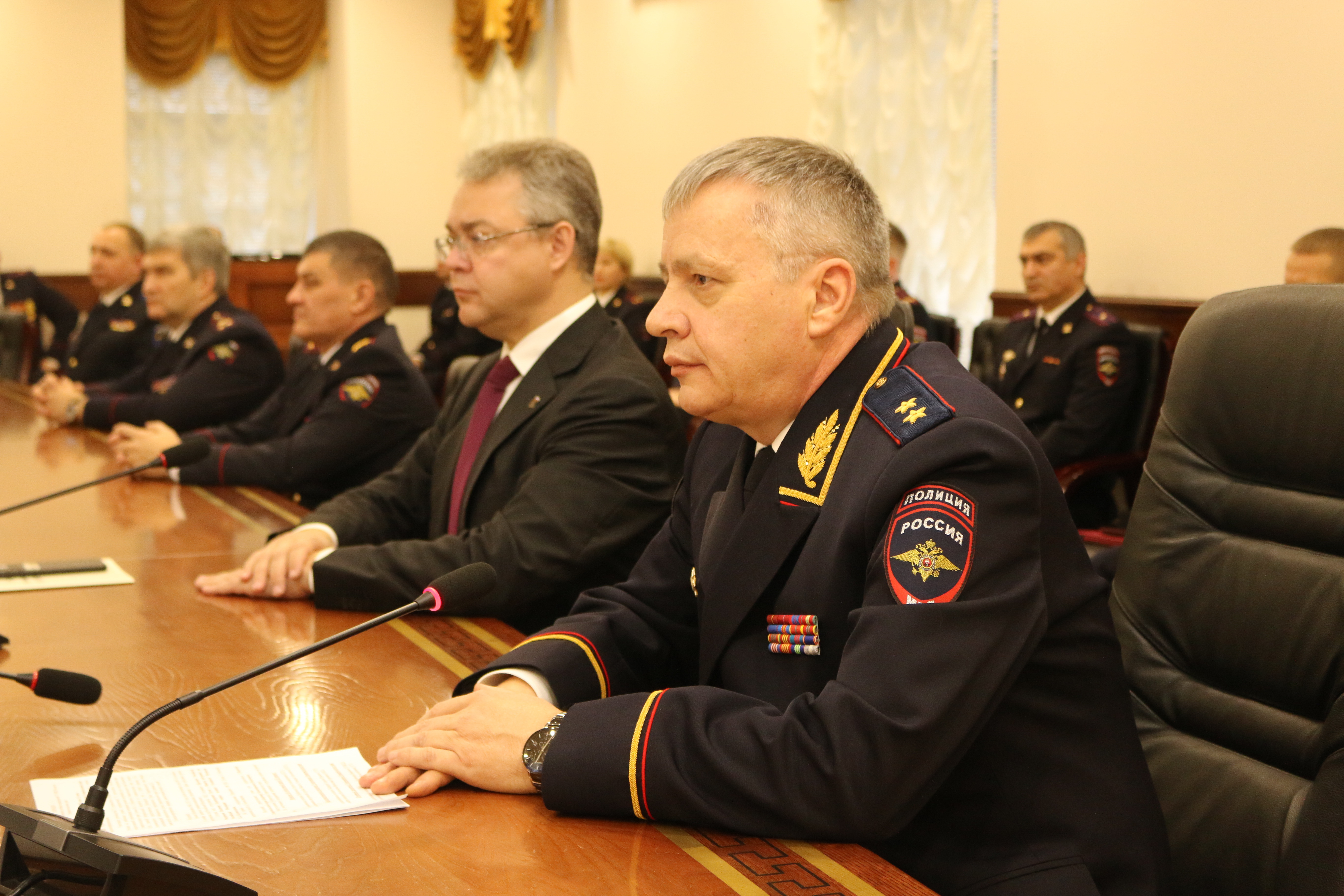 Краевая Дума поздравила ставропольских полицейских с профессиональным праздником