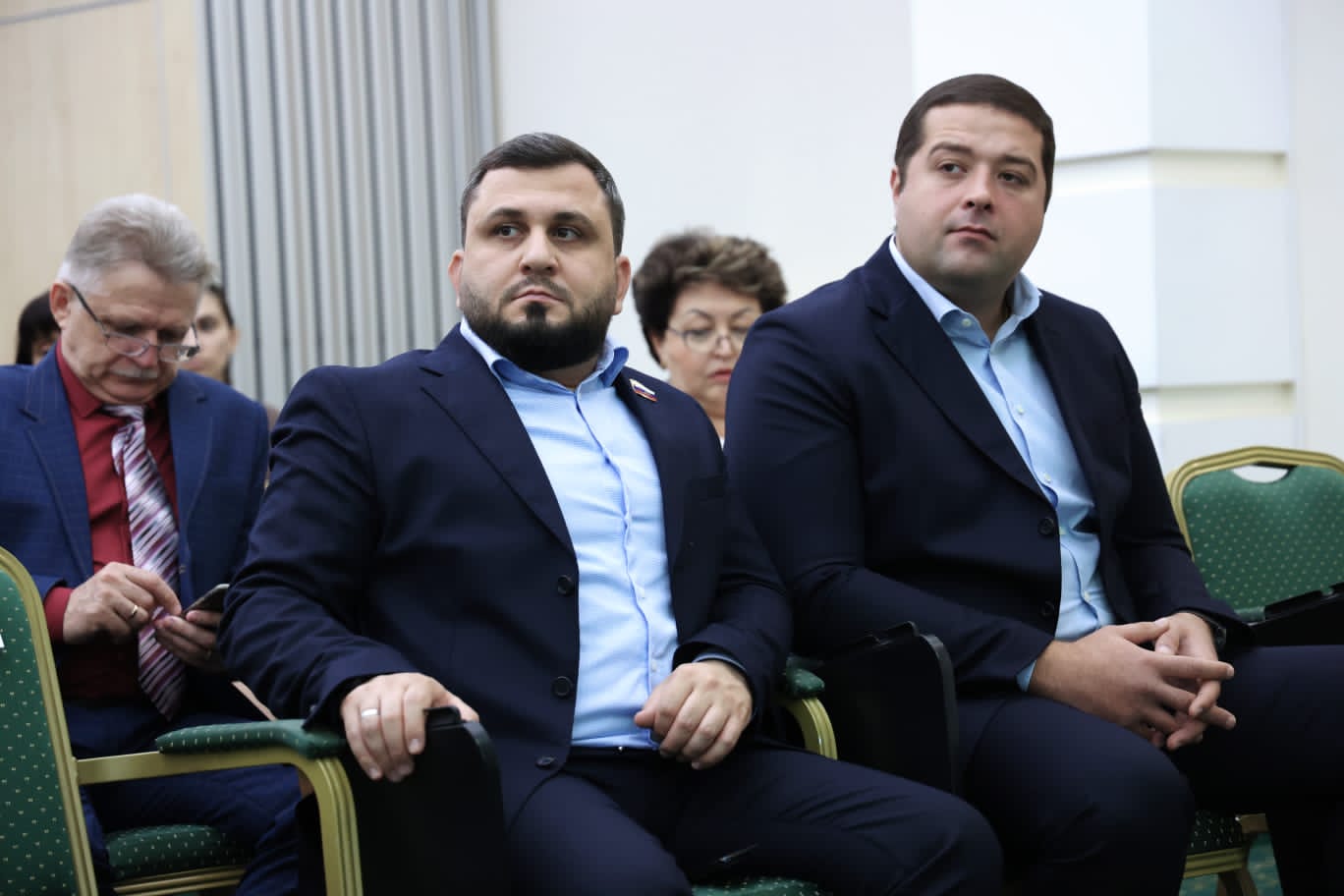 Новшества федерального и краевого законодательства обсудили на семинаре в Пятигорске