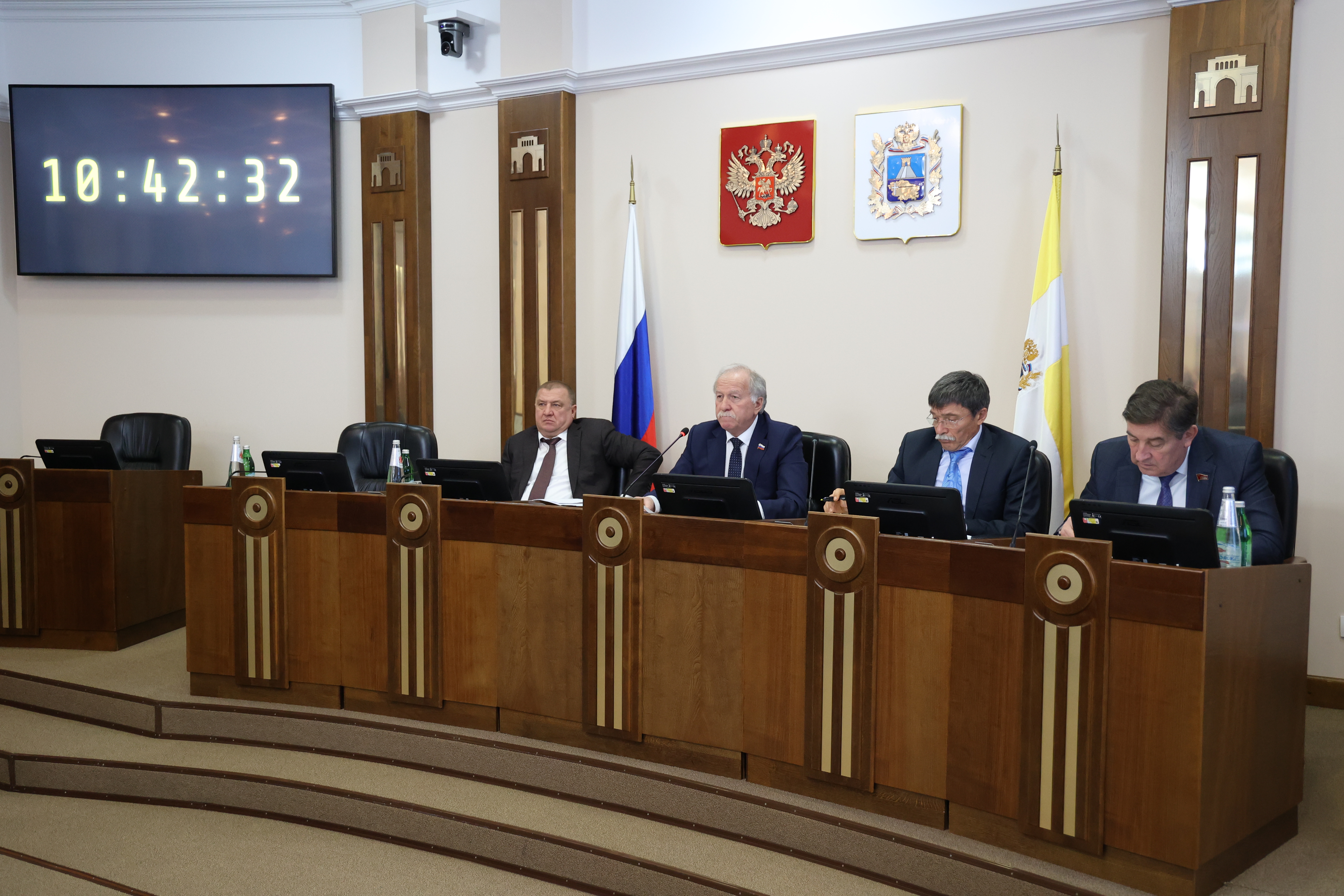 В Думе Ставропольского края прошло первое в 2023 году заседание