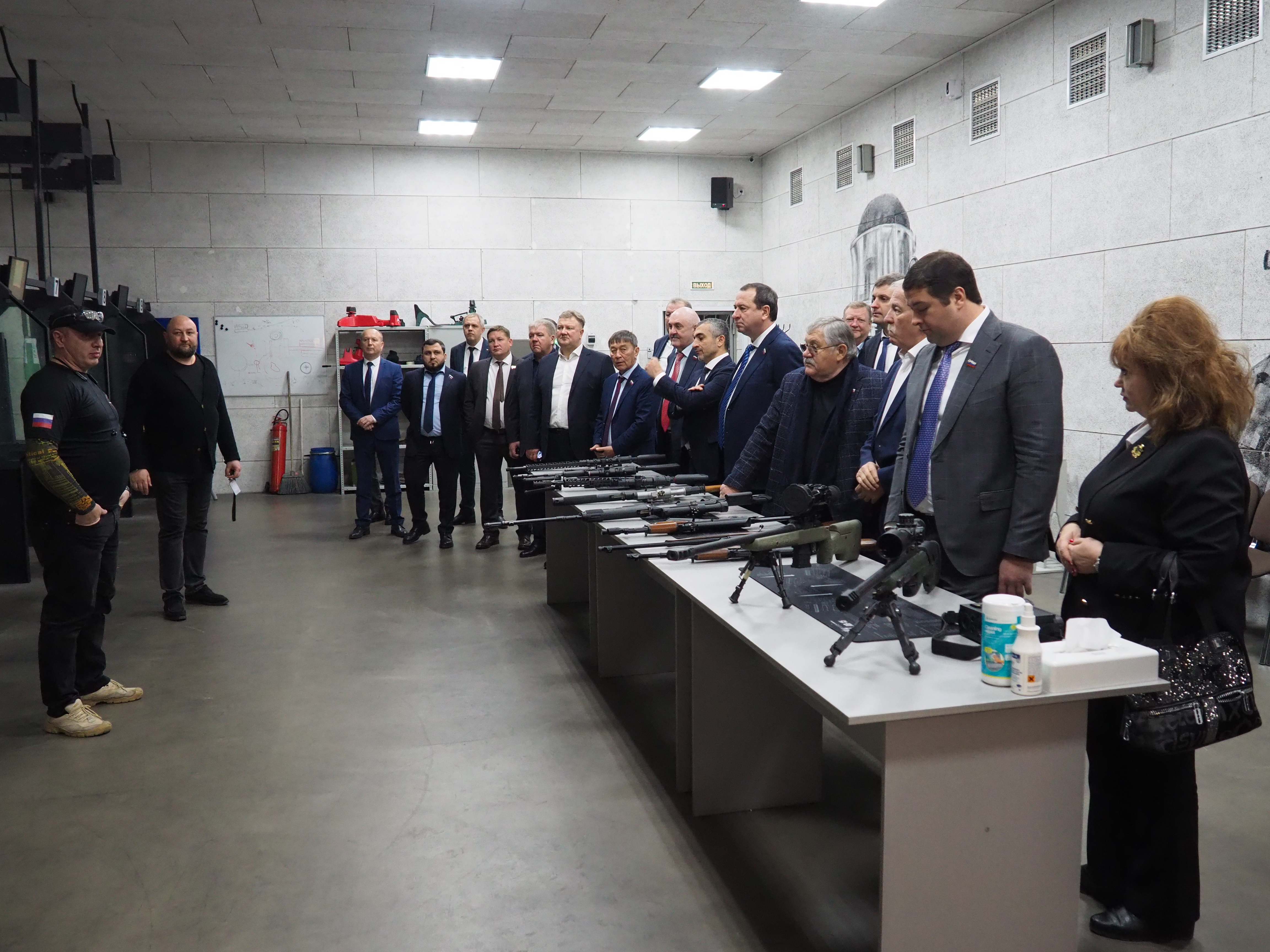 Краевые законодатели посетили центр военно-спортивной подготовки и патриотического воспитания