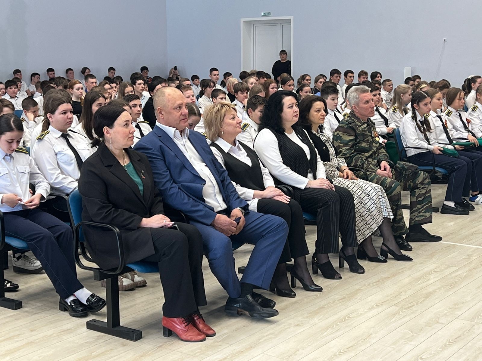 Депутат краевой Думы Сергей Шевелев принял участие в уроке Мужества в школе №44 Ставрополя