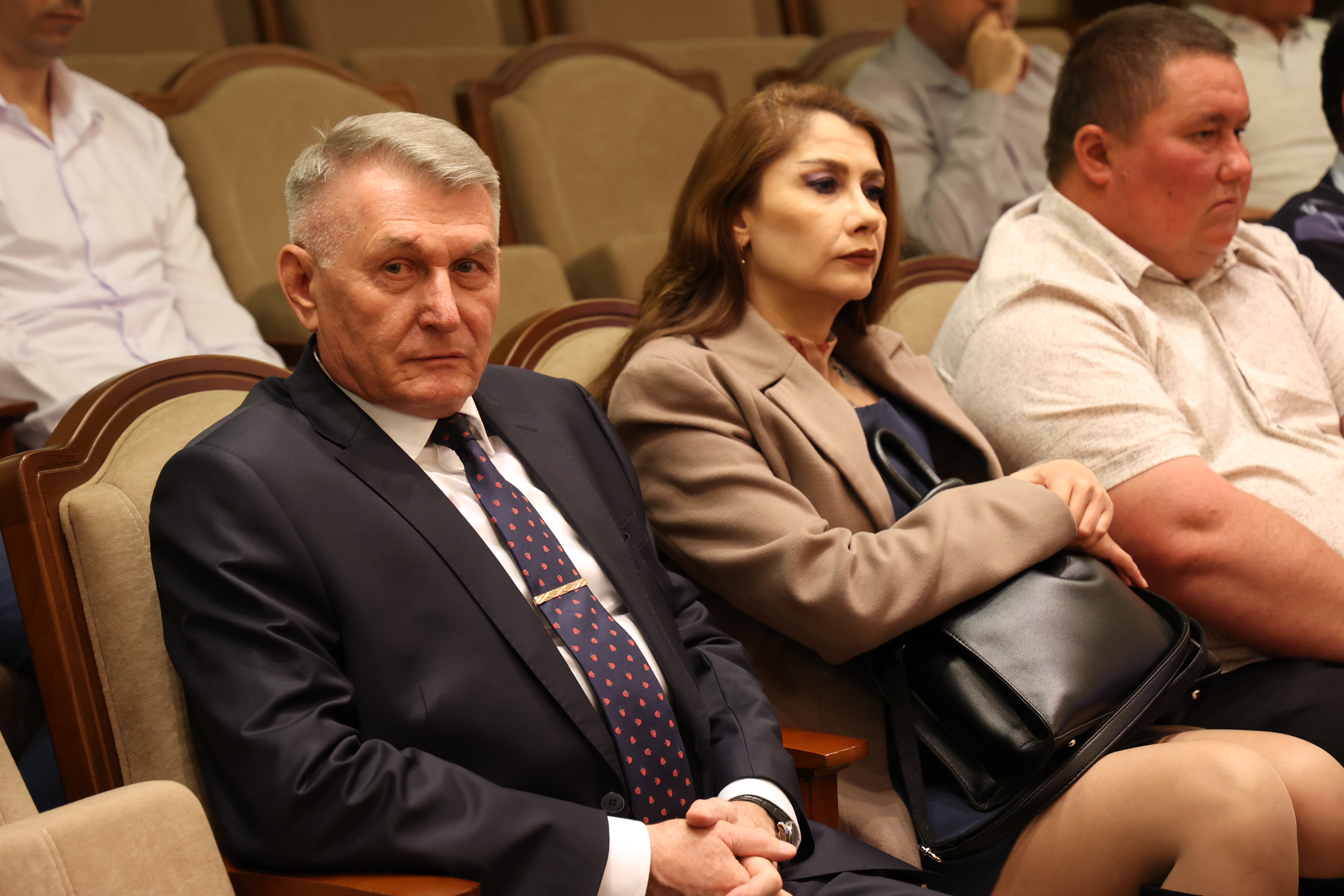 Лучшим работникам отраслей связи вручены награды Думы Ставропольского края