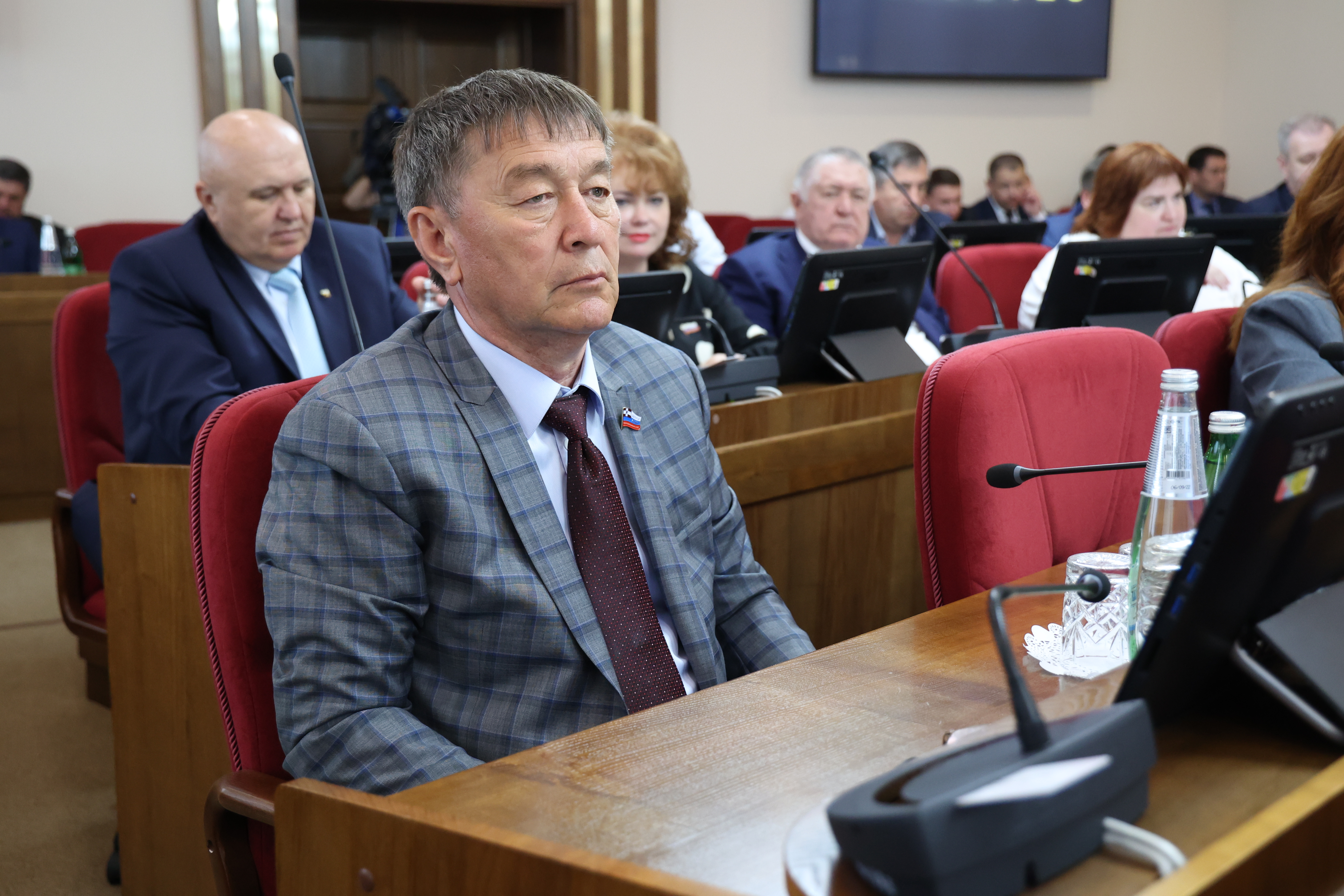 Закон, регулирующий вопросы обращения с животными без владельцев, принят Думой Ставрополья в первом чтении