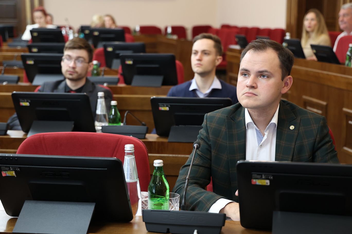 Законодательная инициатива Молодежного парламента рассматривается в комитетах краевой Думы