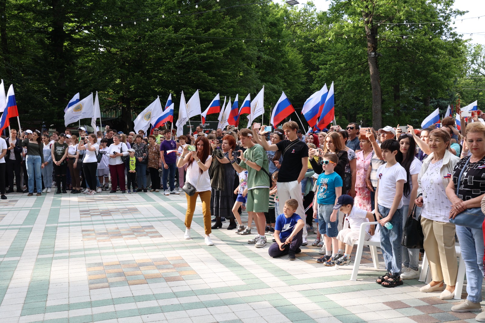 Николай Великдань принял участие в праздничном концерте-митинге, посвященном Дню России
