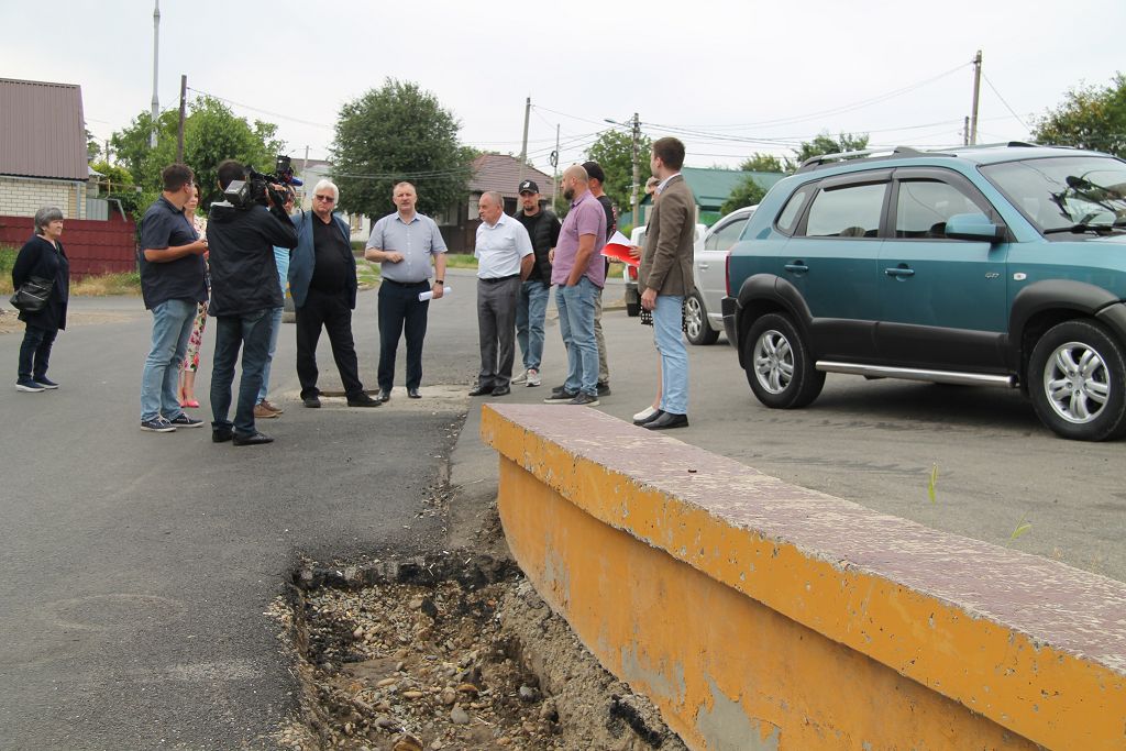 Качество ремонта и реконструкции ставропольских автодорог проверили краевые депутаты