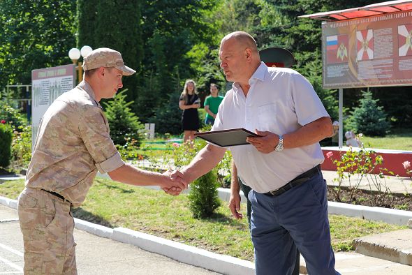 Благодарим за службу!