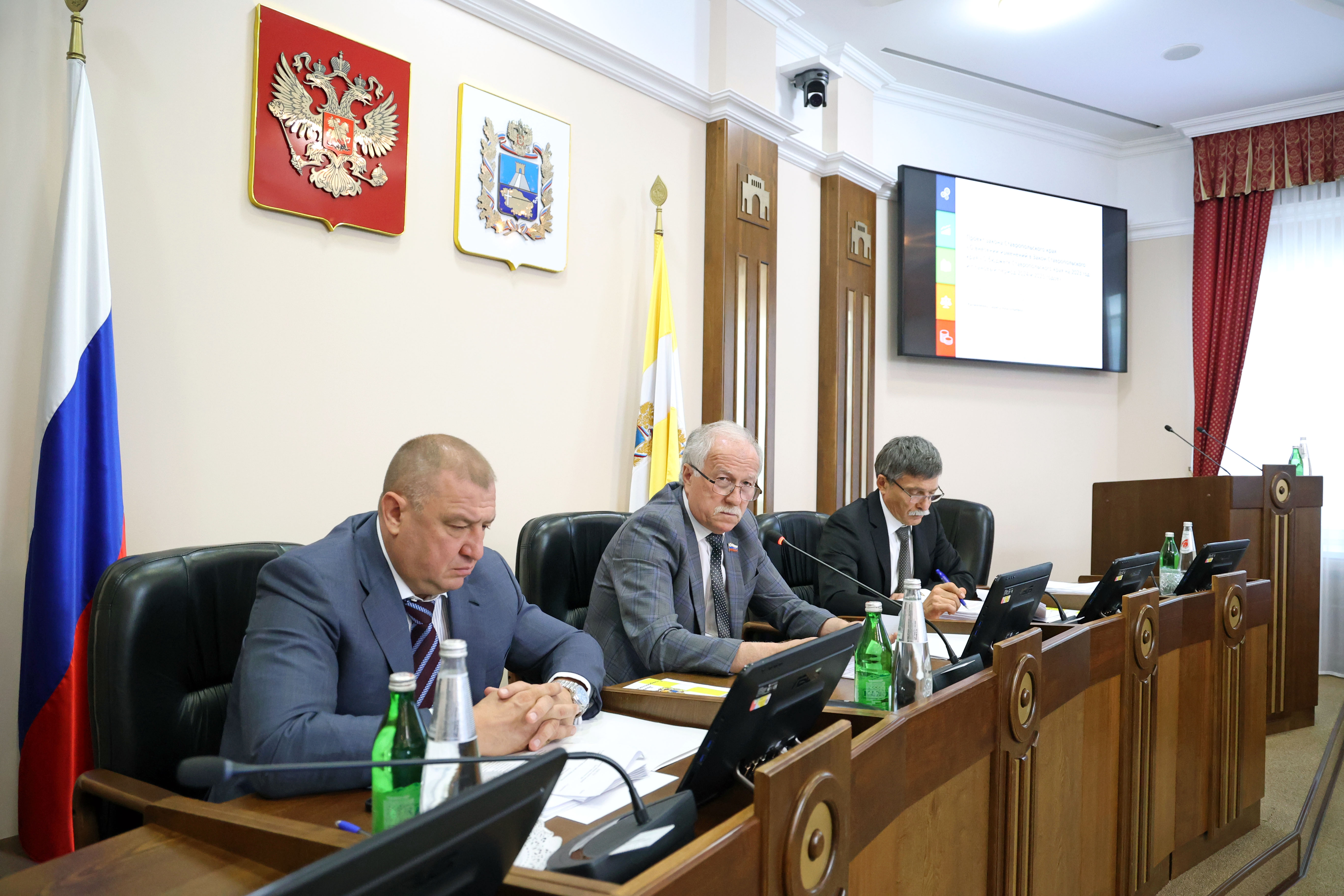 Краевые депутаты увеличили расходы бюджета на социальные направления